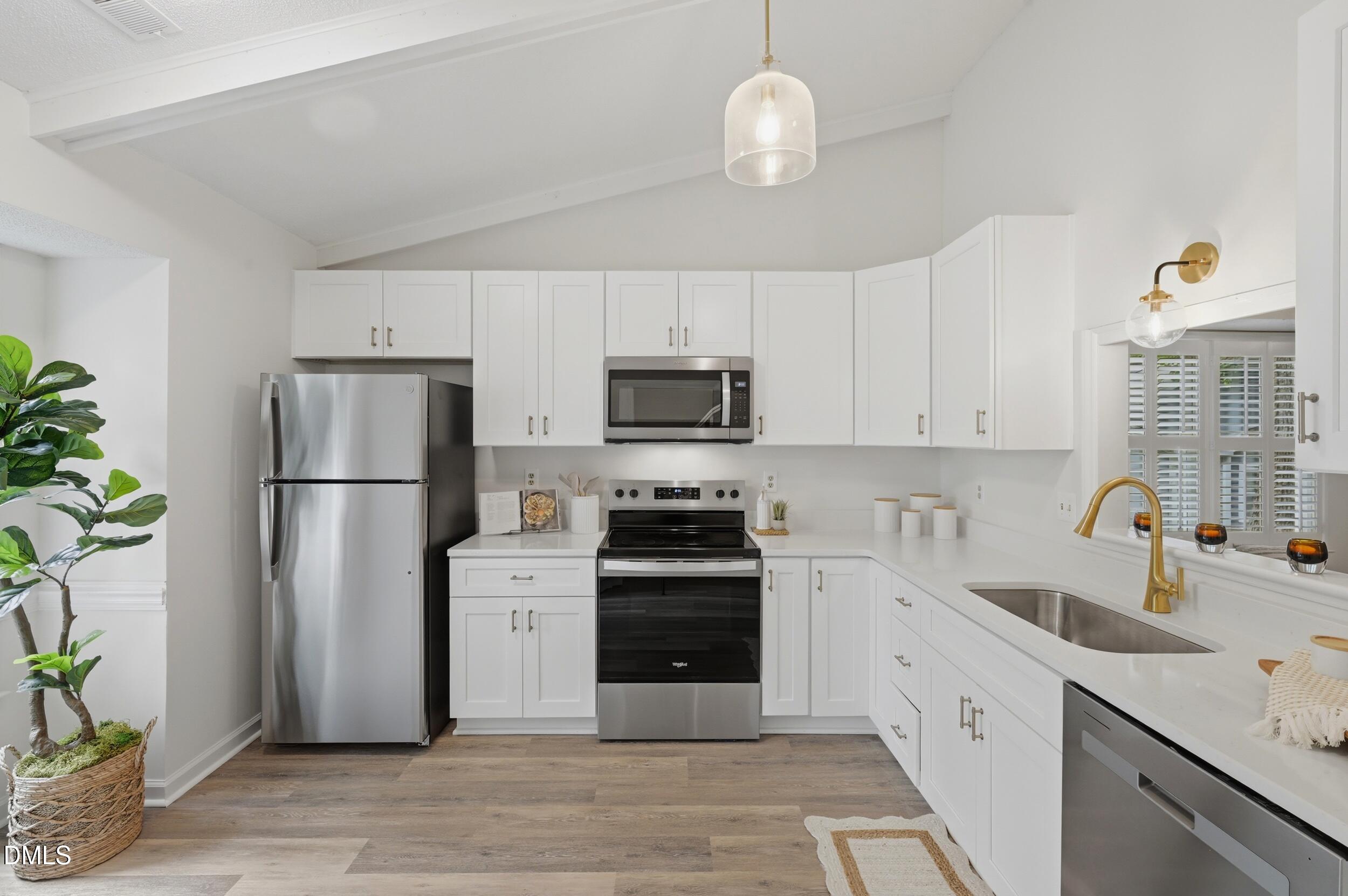 1413 Mapleside Court