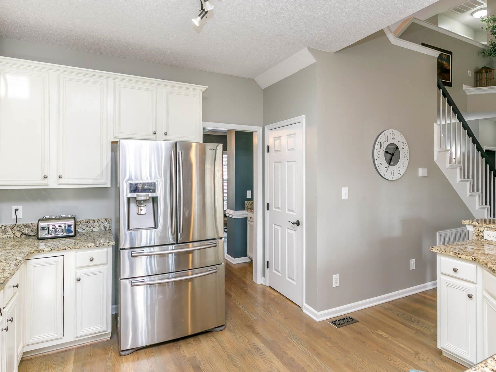 8704 Green Apple Court