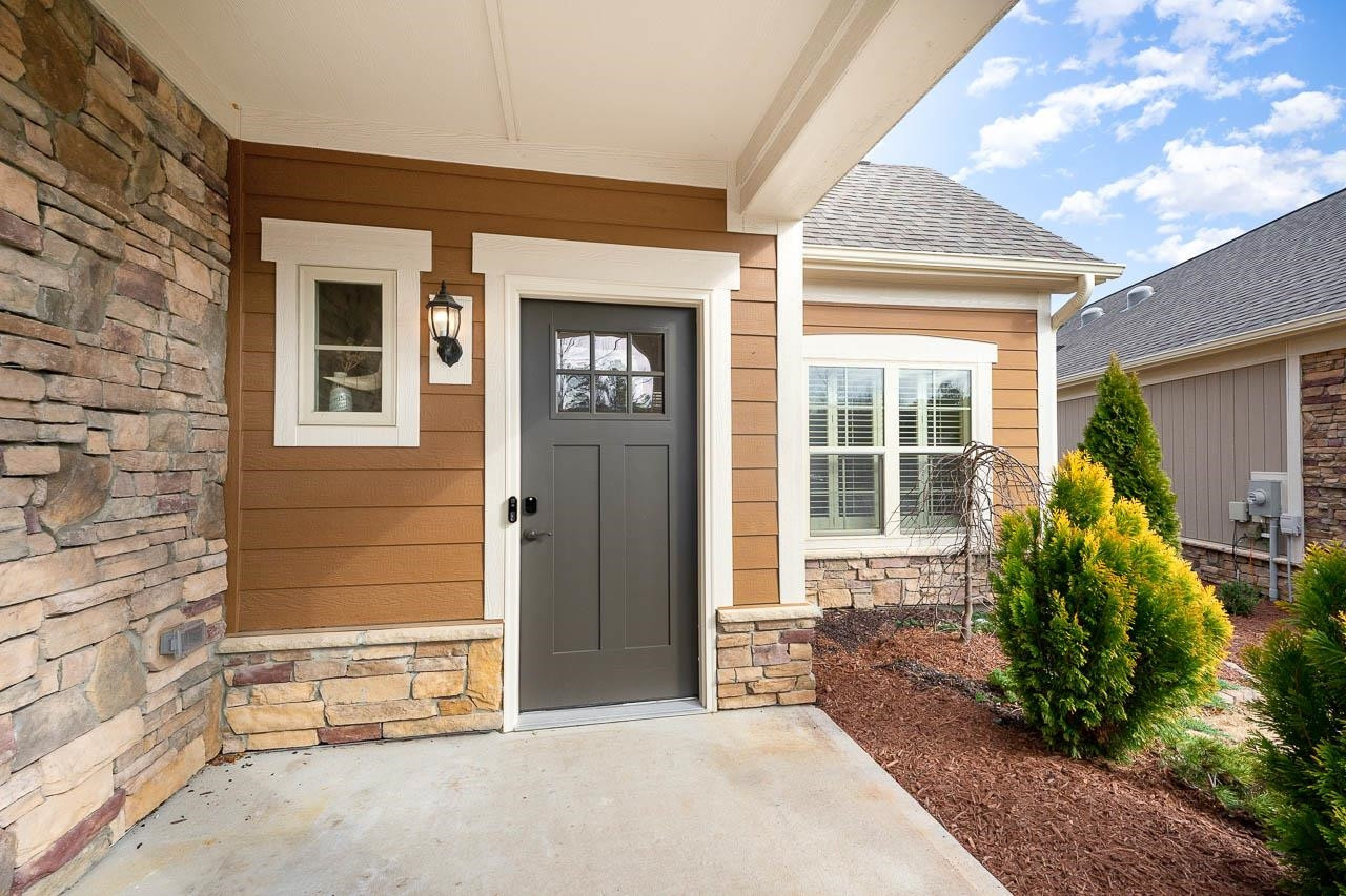 312 Summit View Loop