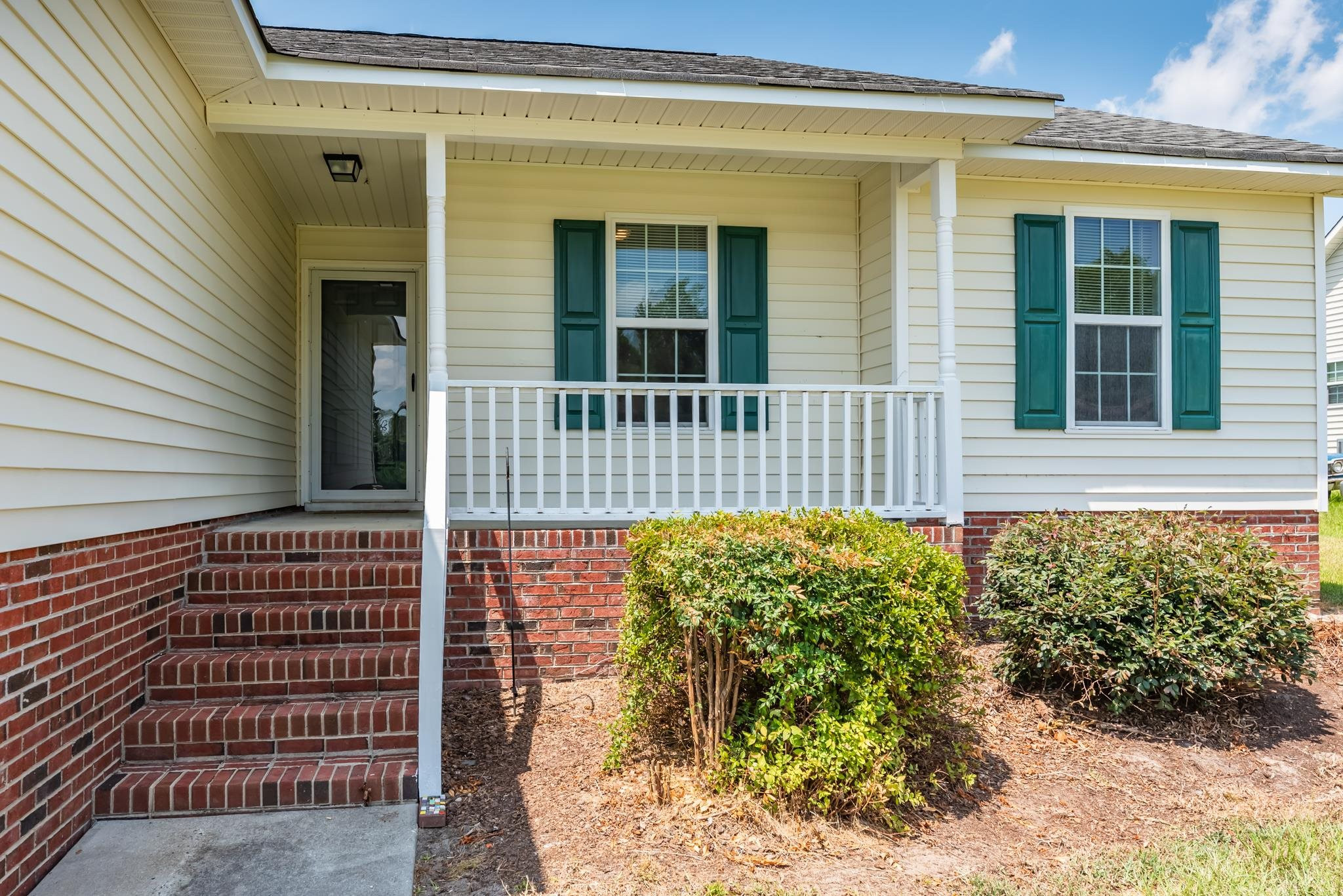 35 Newbury Drive