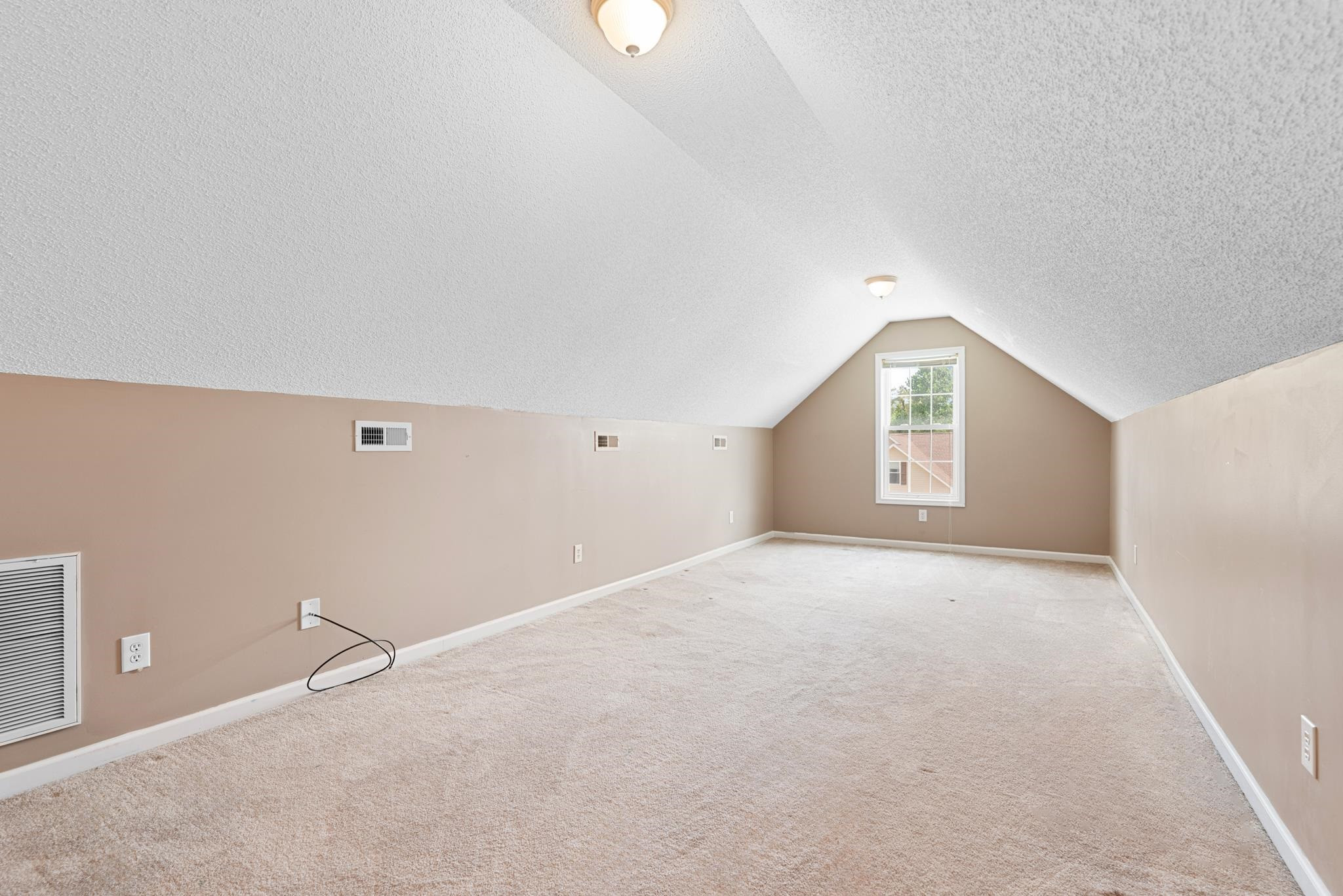 35 Newbury Drive