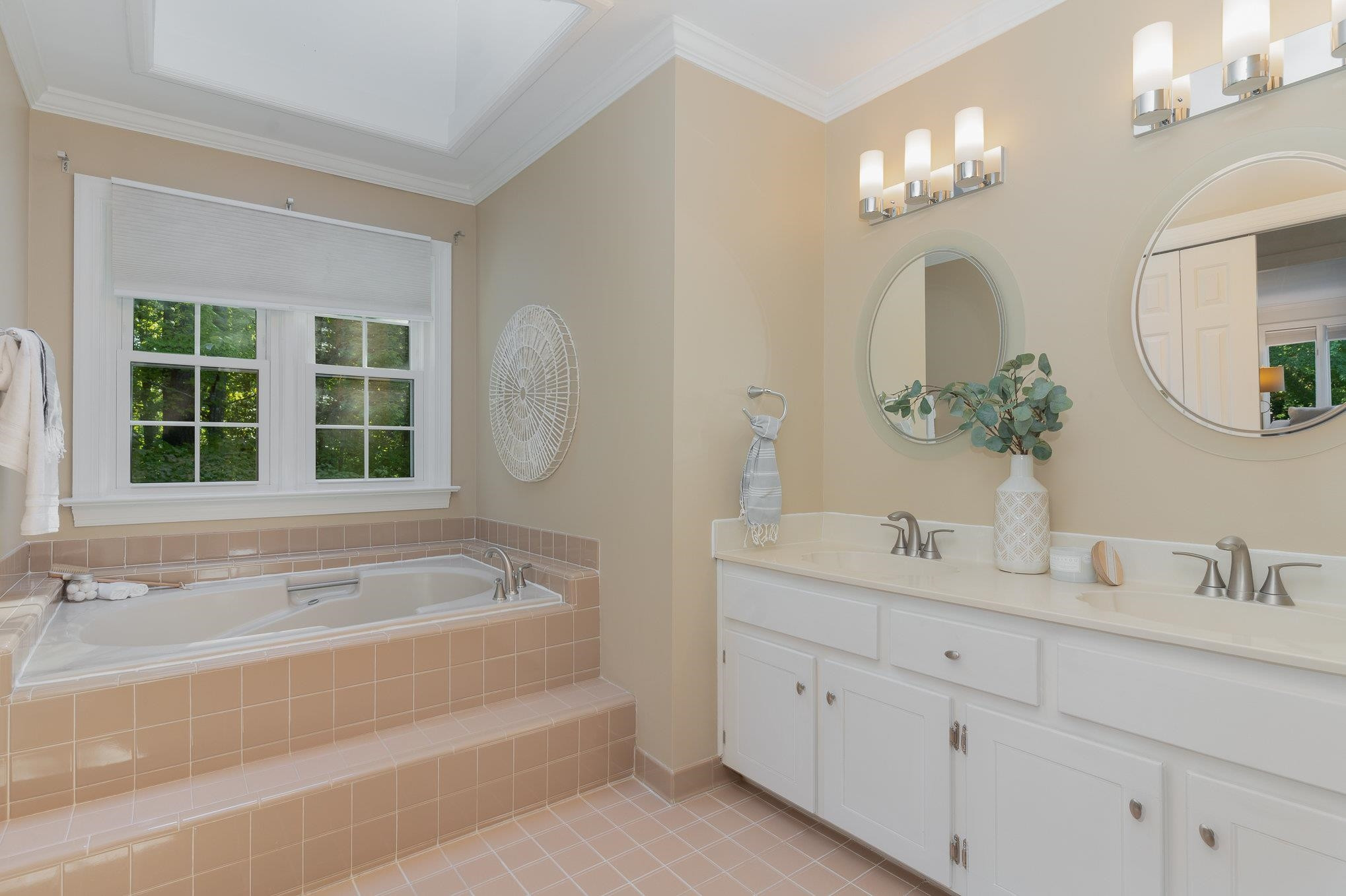 728 Malbay Lane