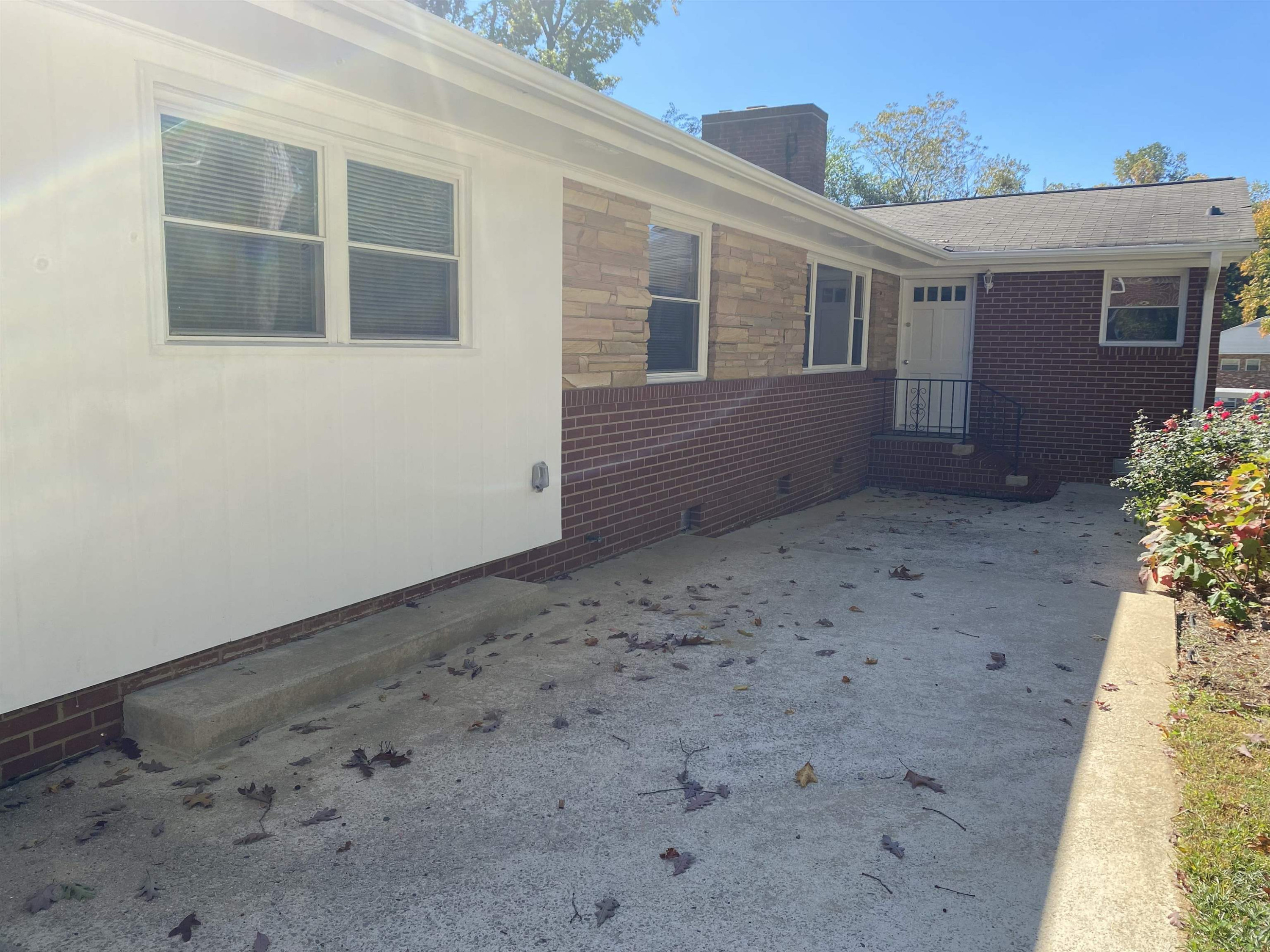 633 Buck Jones Road