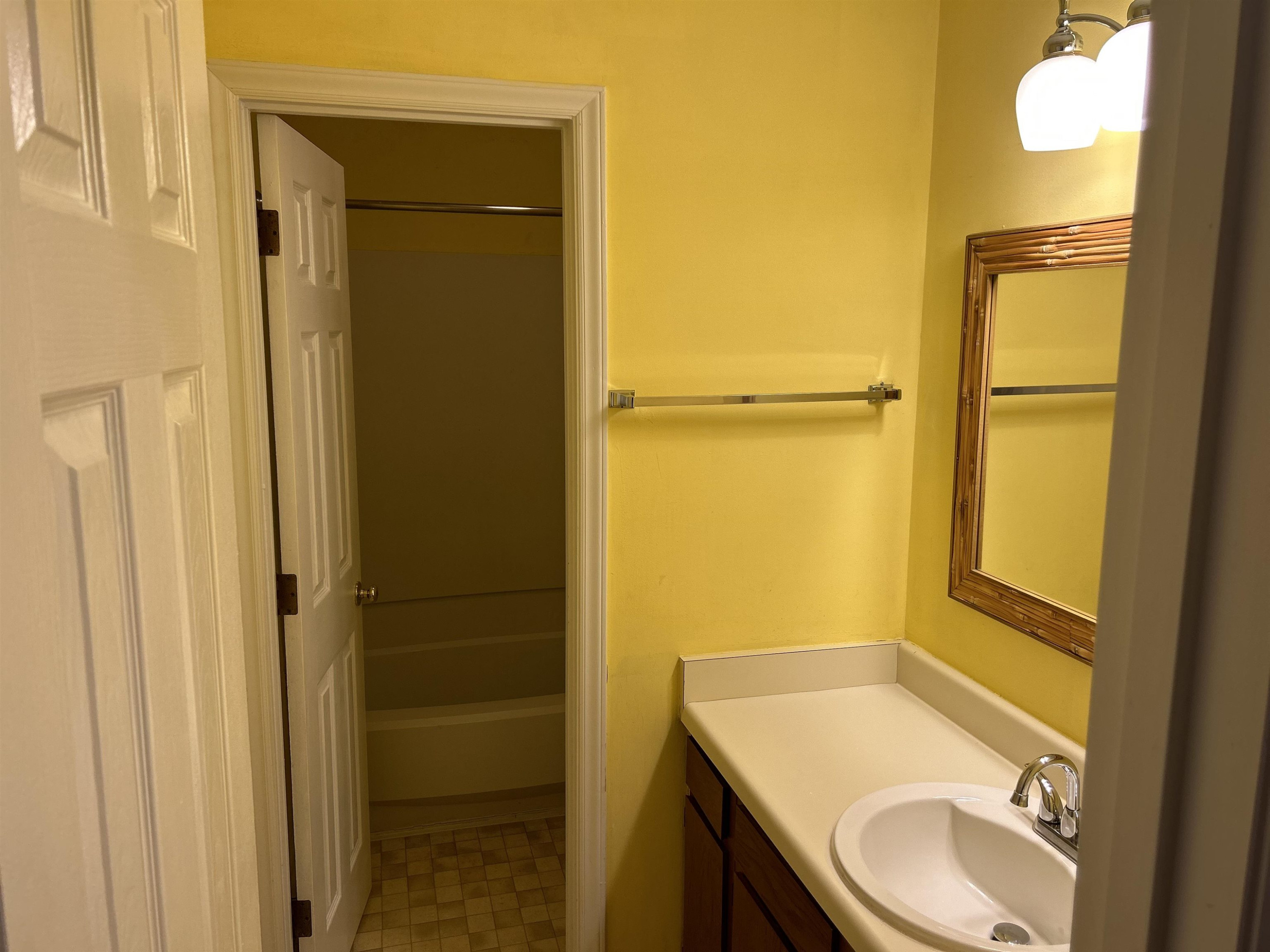 5537 Hamstead Crossing