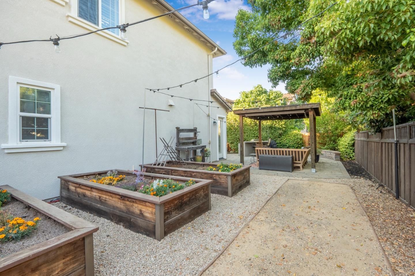240 Basil AVE