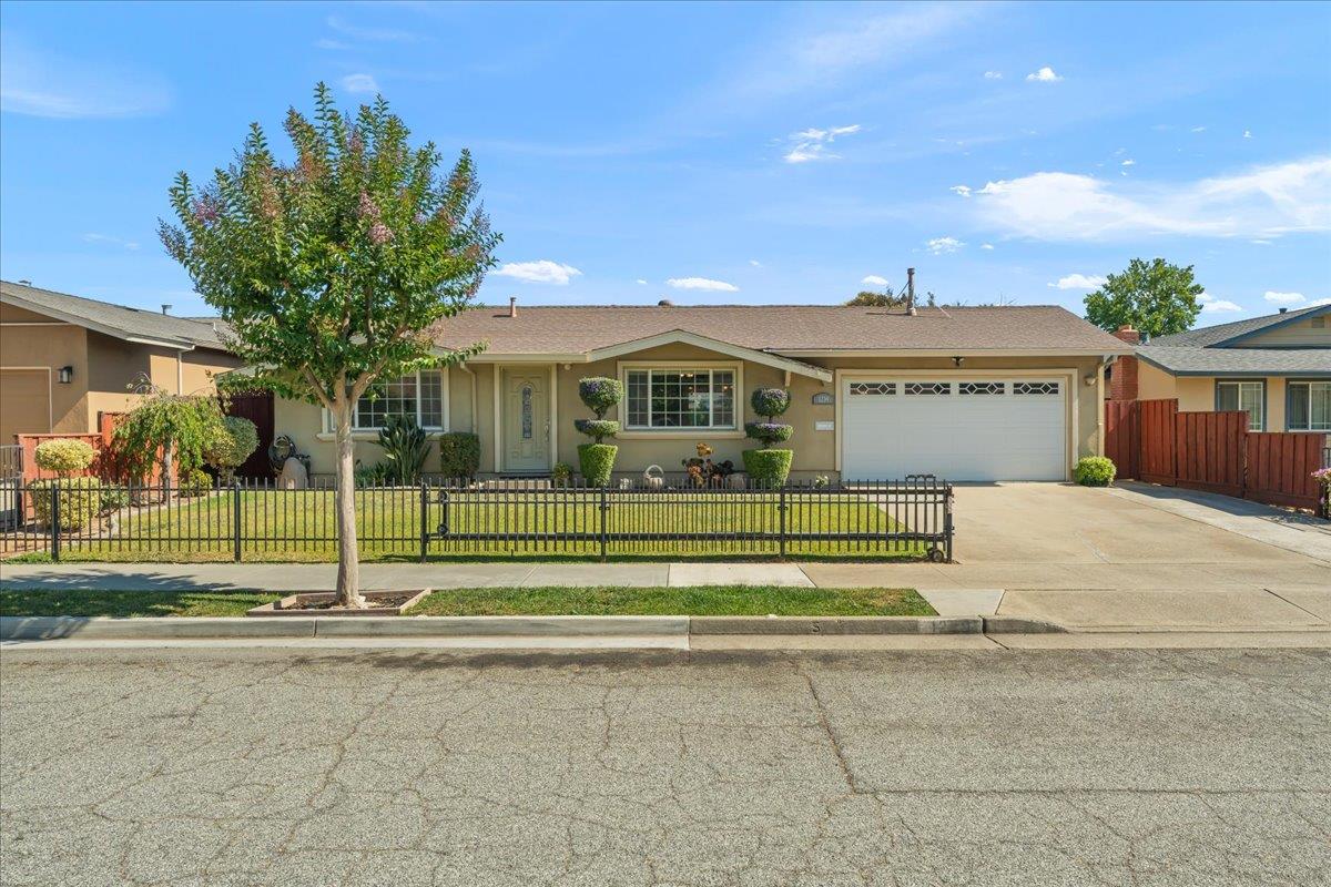 1239 Swaner DR