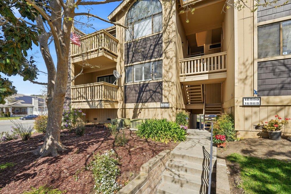 16992 Sorrel WAY