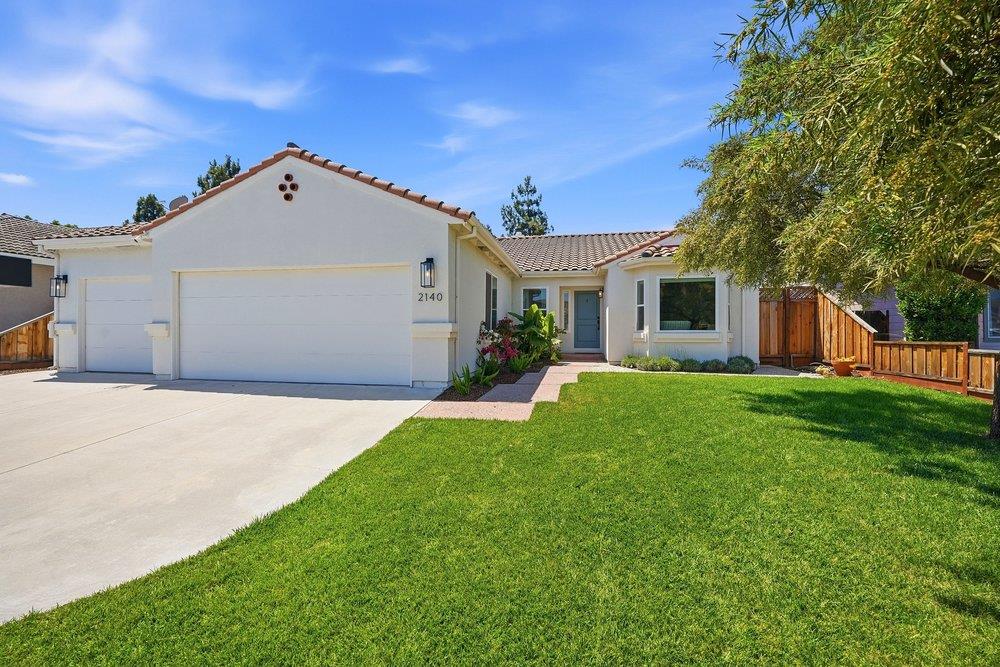 2140 Calistoga DR