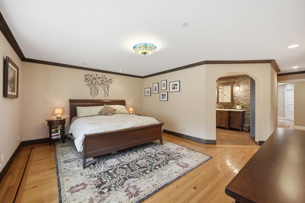 15190 Yvonne DR
