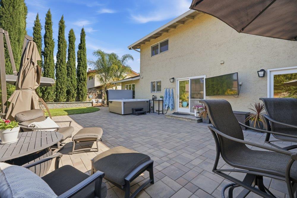15640 La Sierra CT