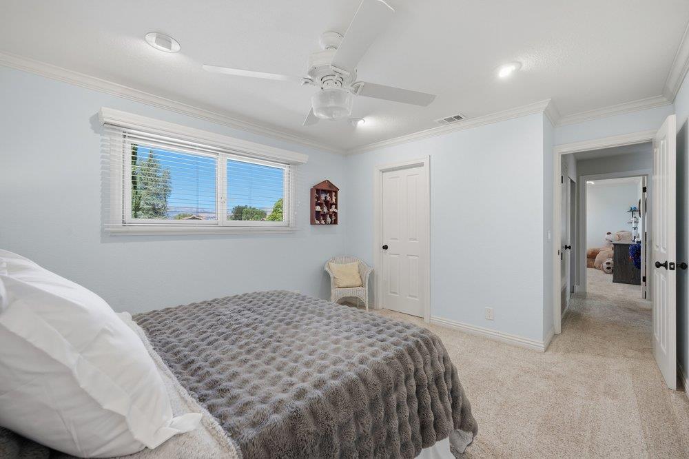 15640 La Sierra CT
