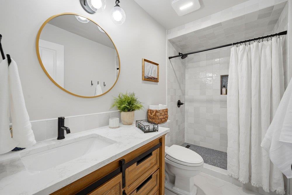 15640 La Sierra CT
