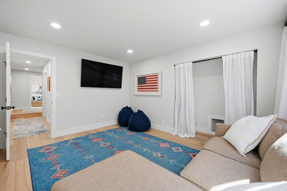 15640 La Sierra CT