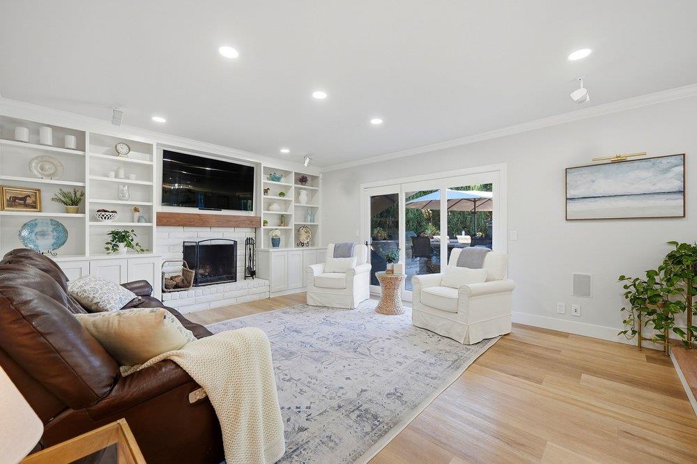 15640 La Sierra CT
