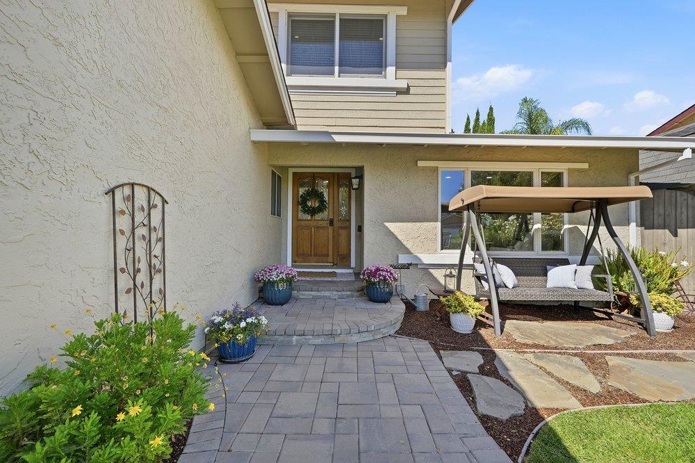 15640 La Sierra CT