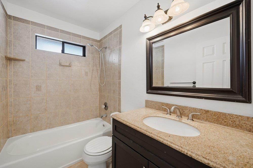 758 Candlestick WAY