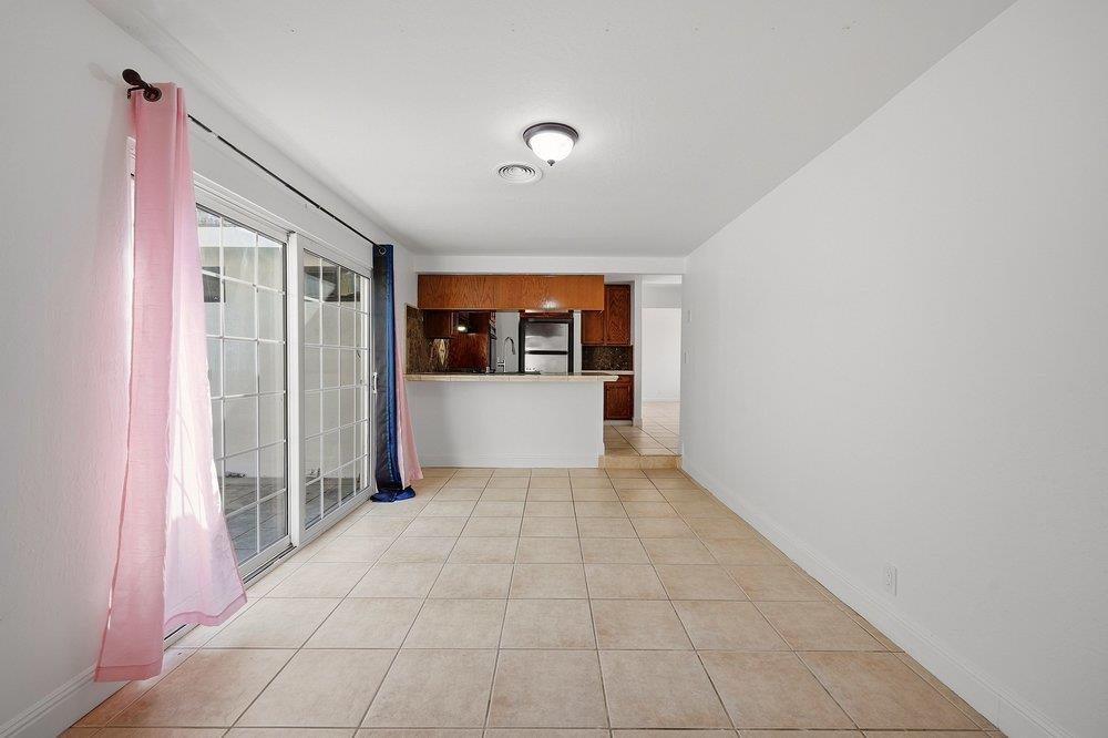 758 Candlestick WAY