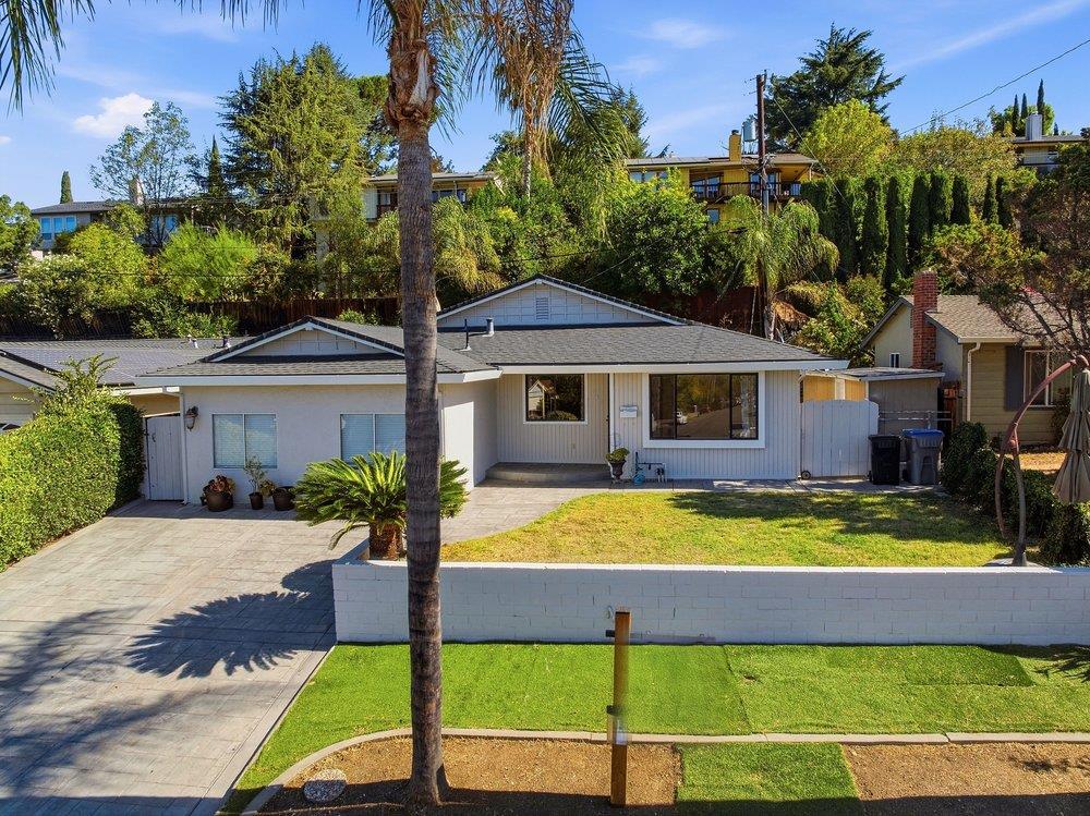 758 Candlestick WAY