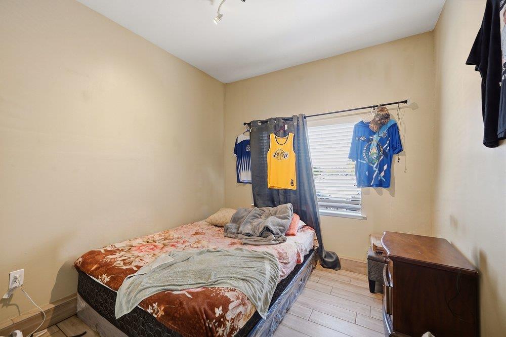 758 Candlestick WAY