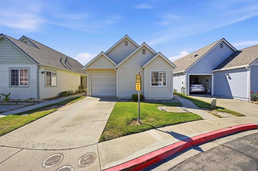 16725 Rita DR