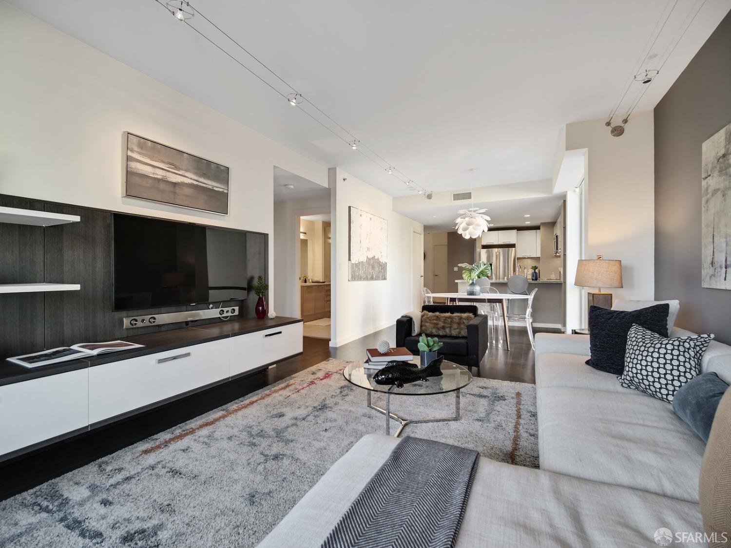 1 Hawthorne Street # 20A