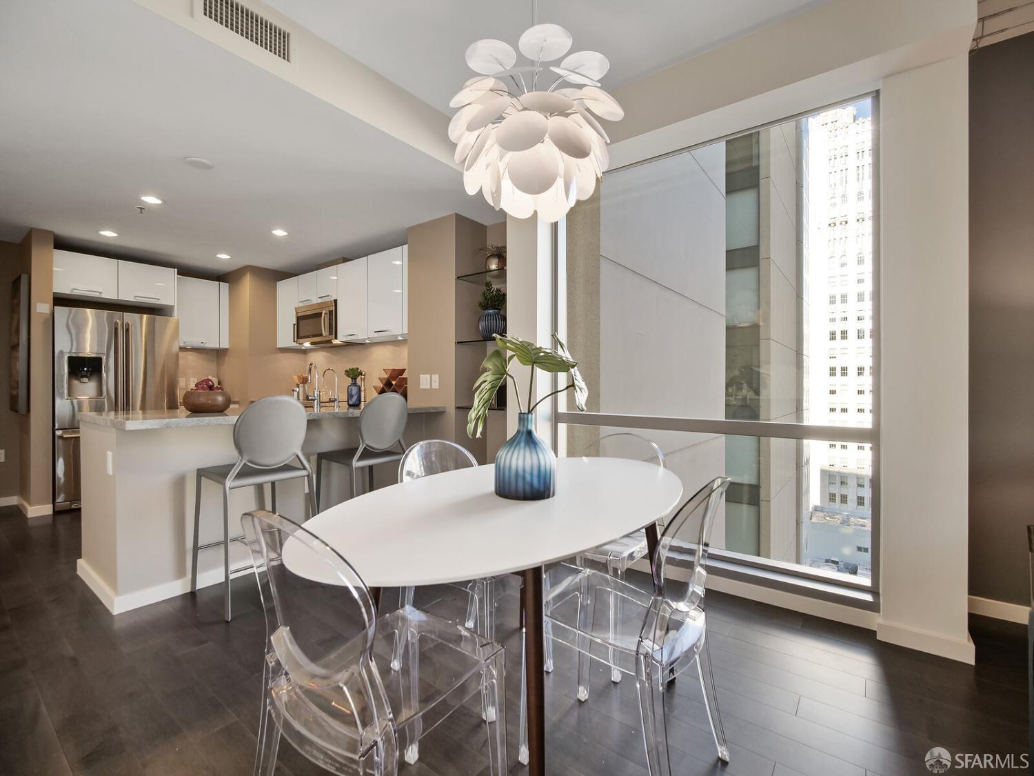 1 Hawthorne Street # 20A