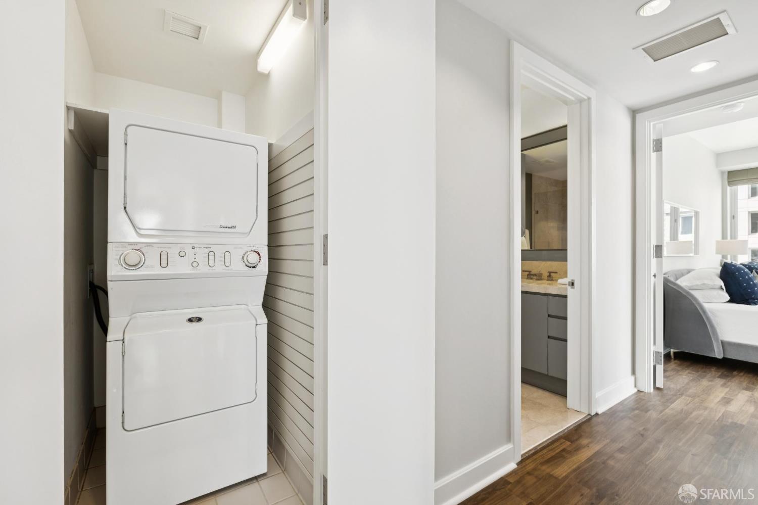 188 Minna Street # 22A