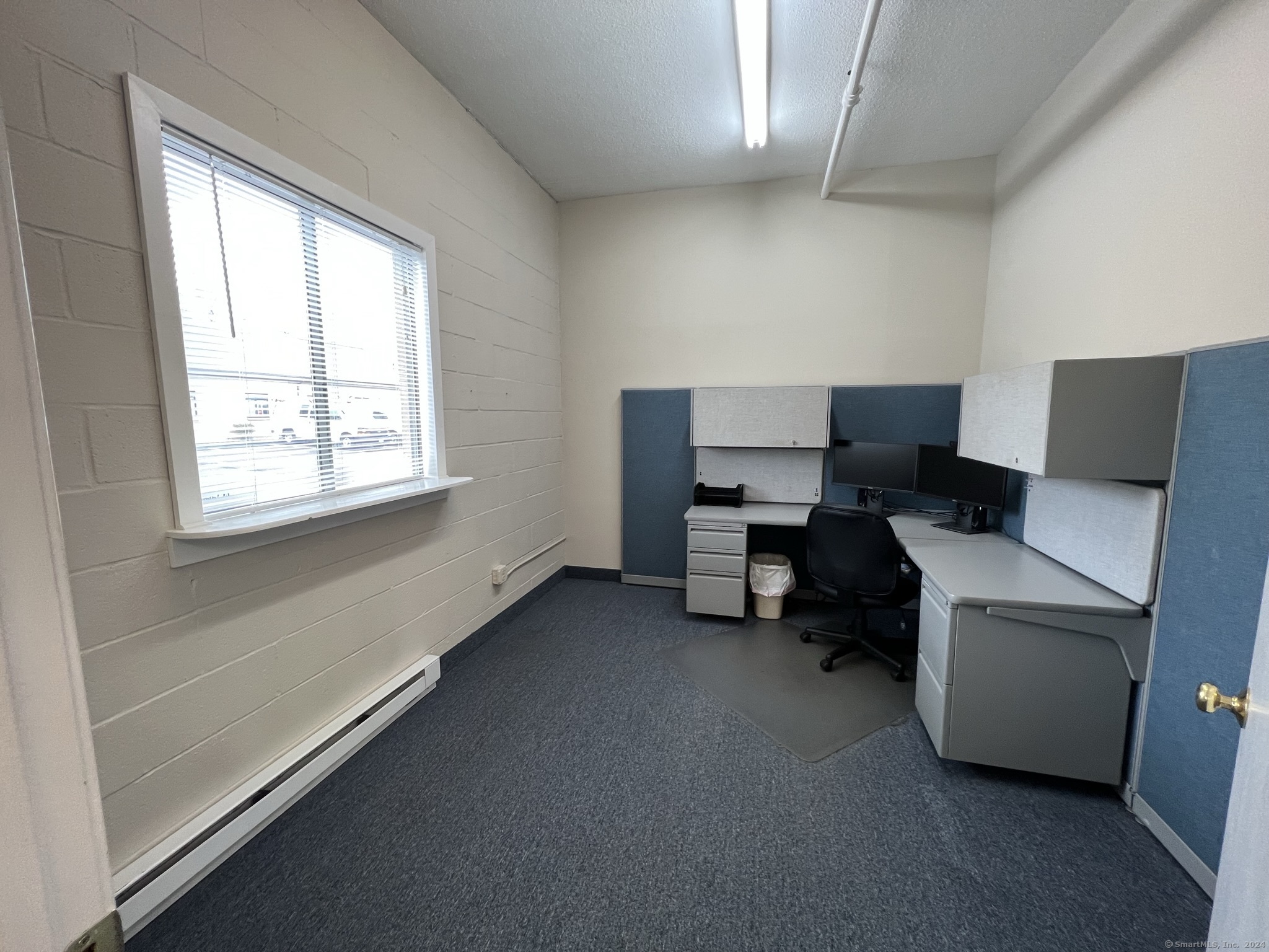 160 Oak Street 404