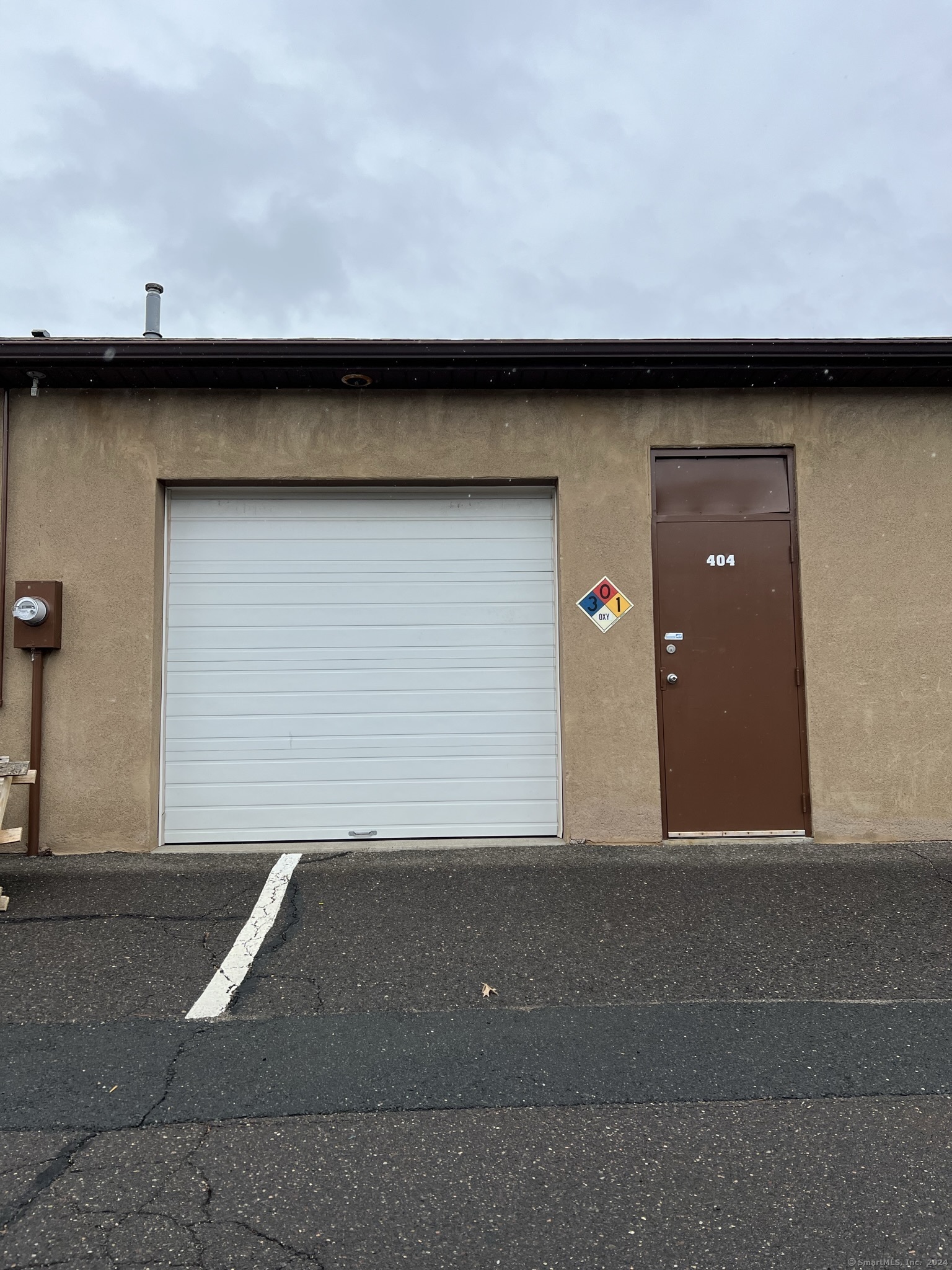 160 Oak Street 404