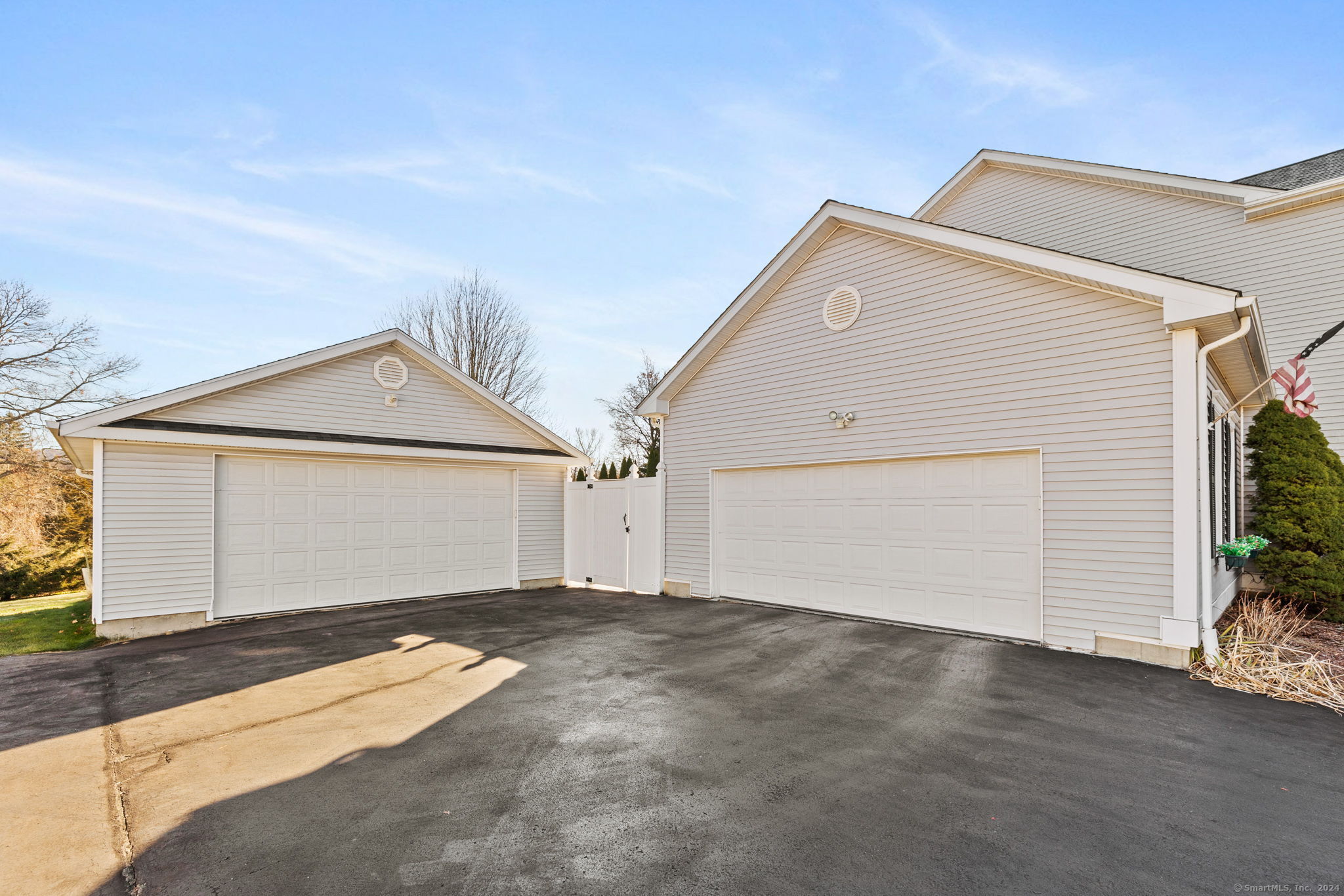 31 Meadow Brook Drive