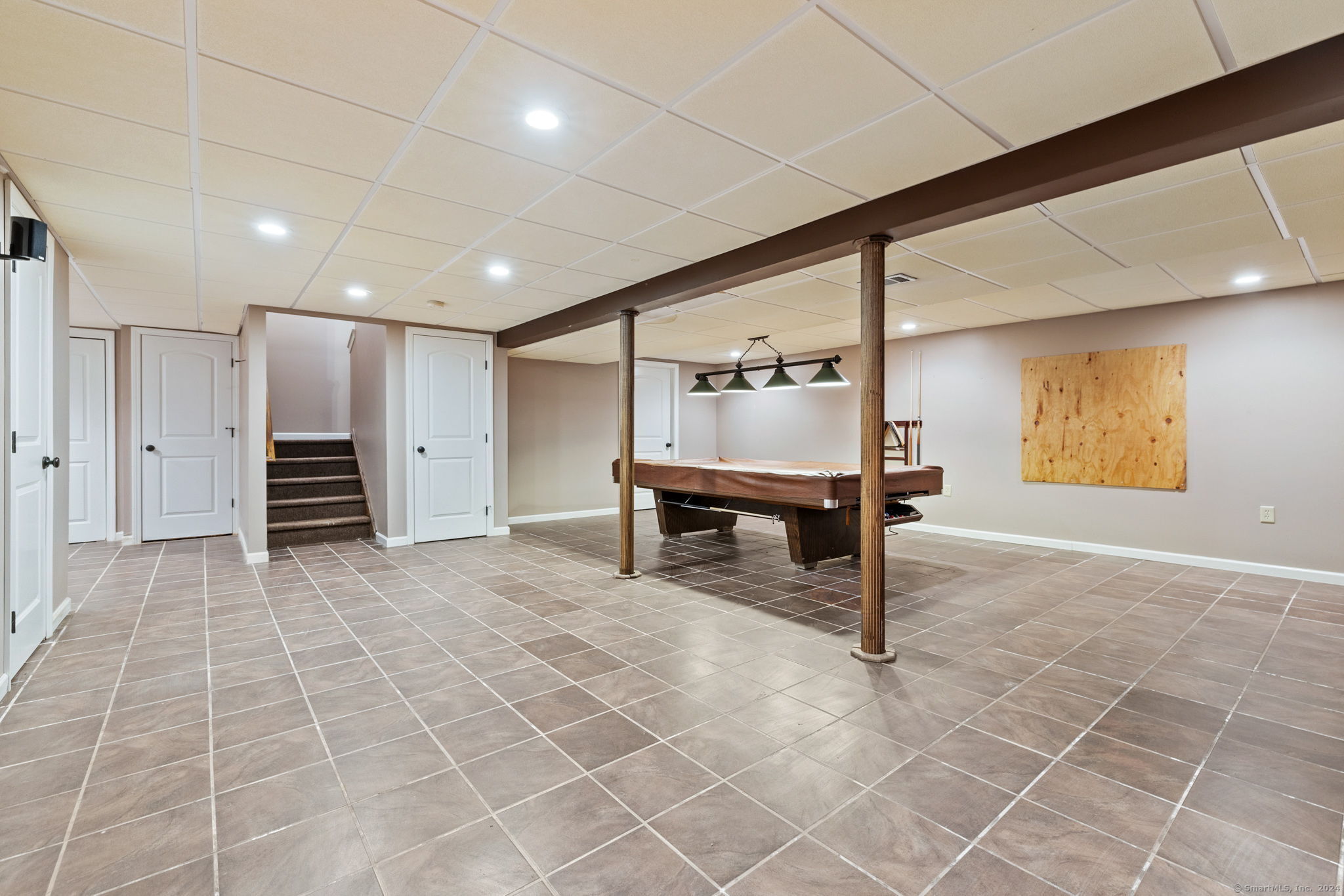 31 Meadow Brook Drive