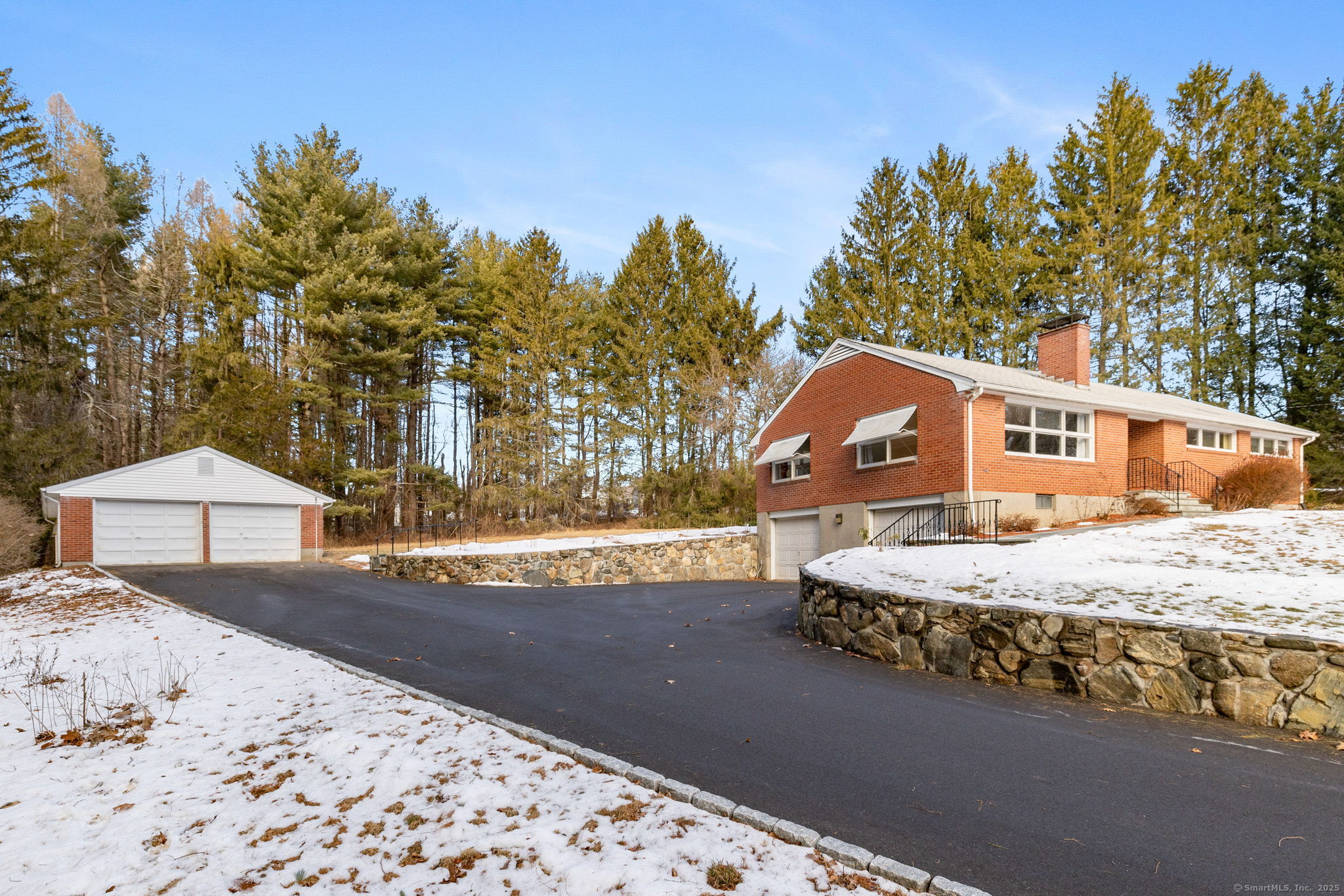 370 Marsh Road