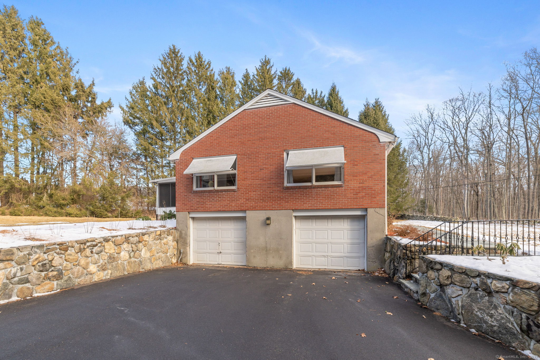 370 Marsh Road