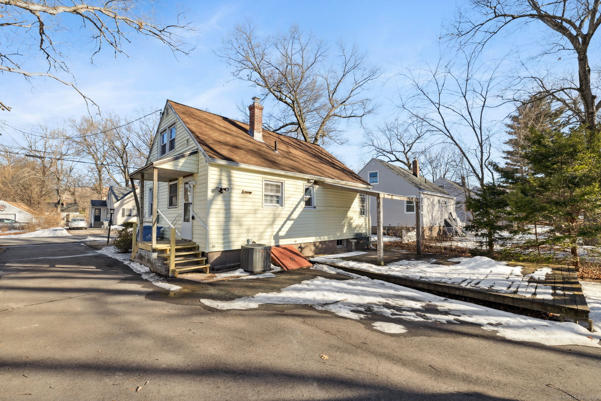 10 South Hawthorne Street