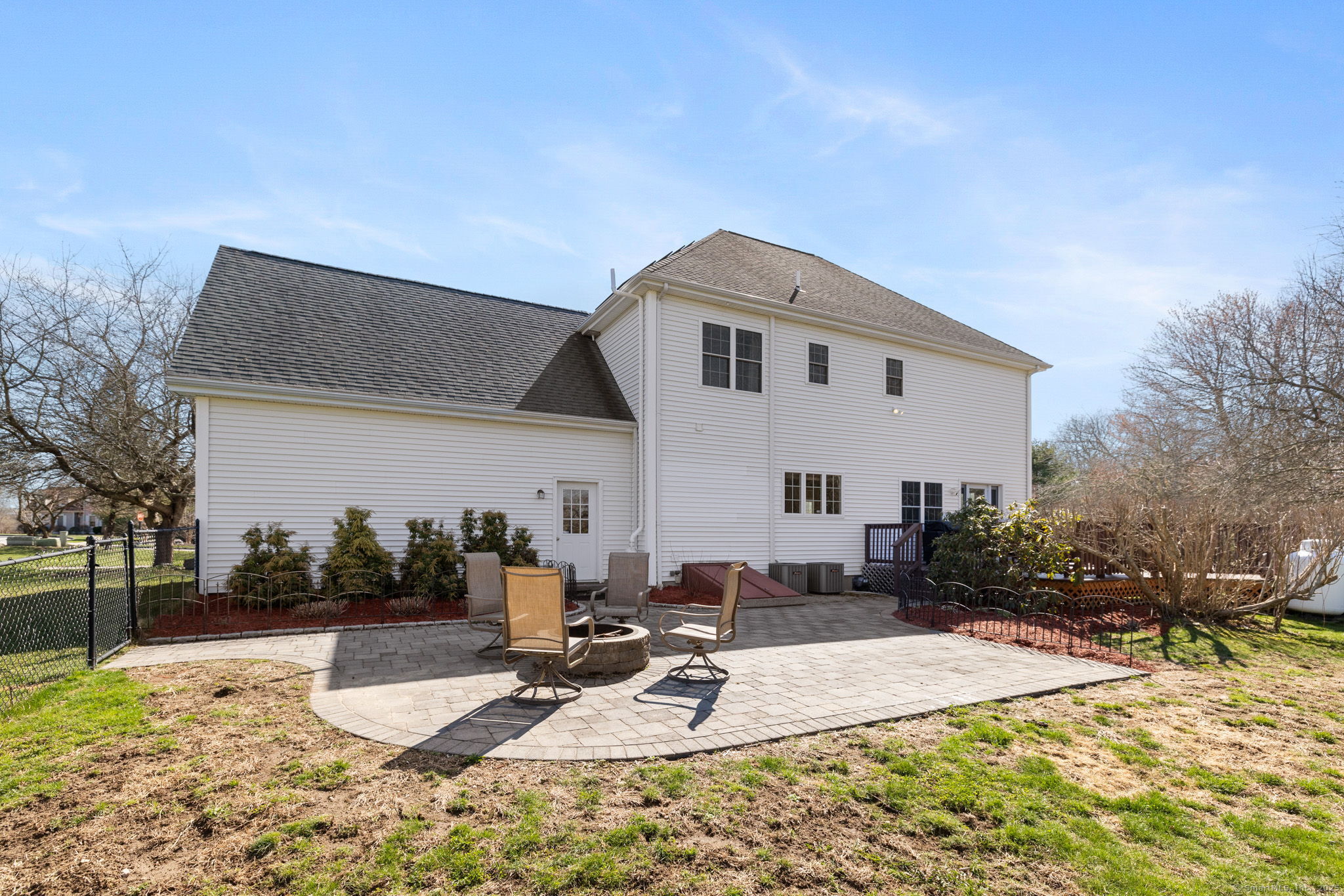 2 Spruce Street