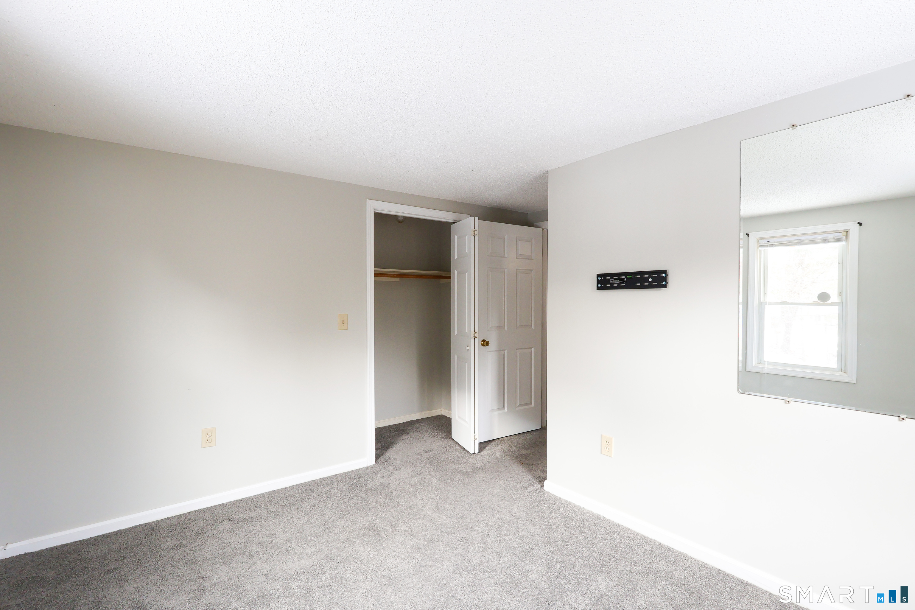 62 Whiton Street 2nd Floor