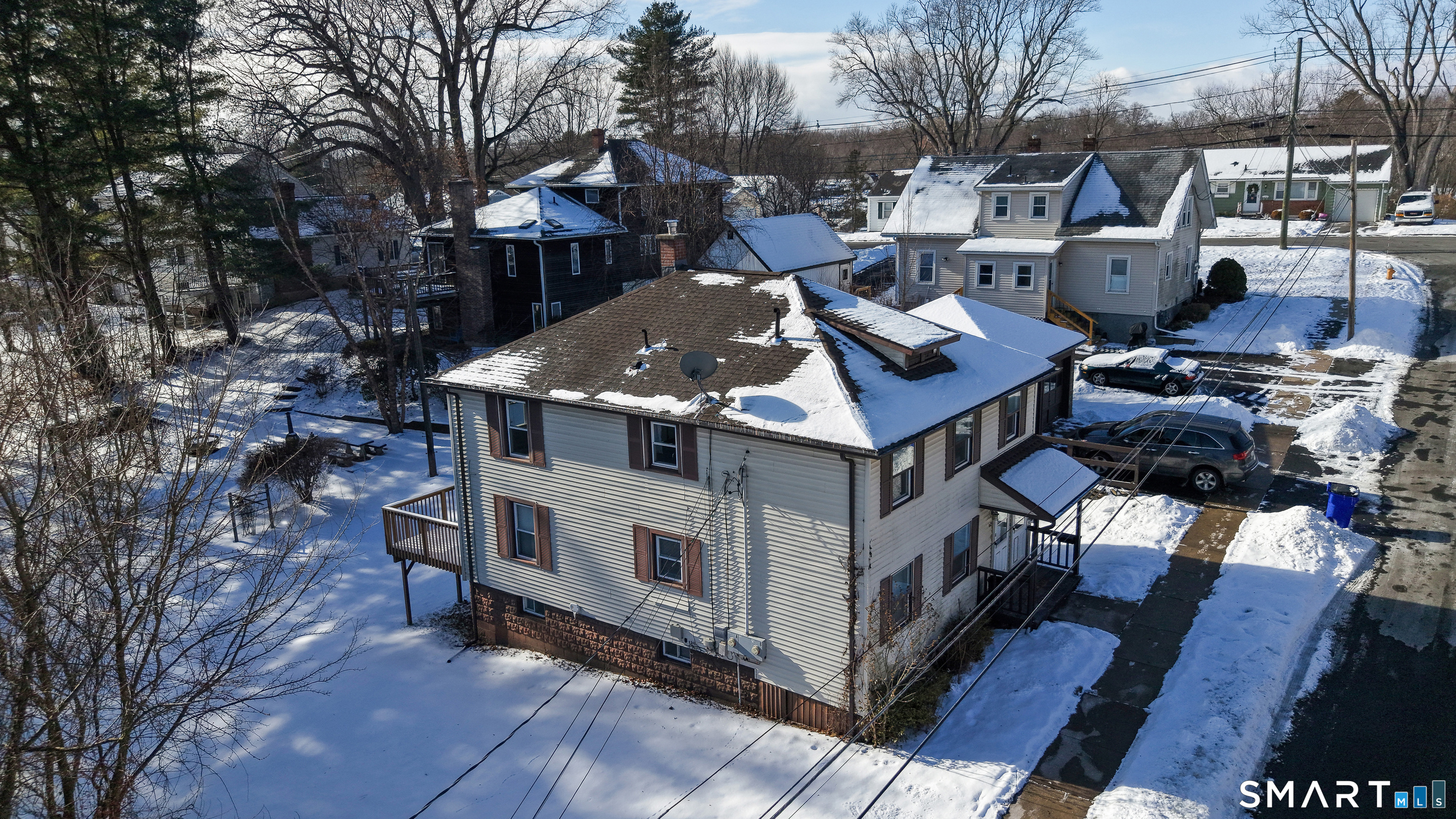 62 Whiton Street 2nd Floor