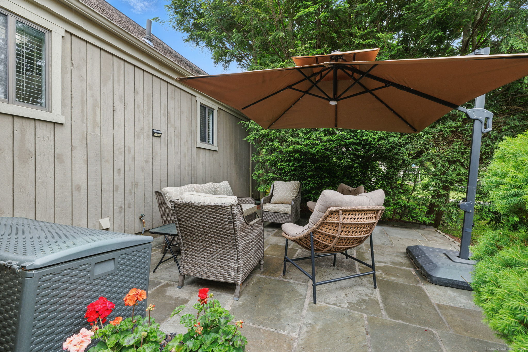 646 Onondaga Lane B