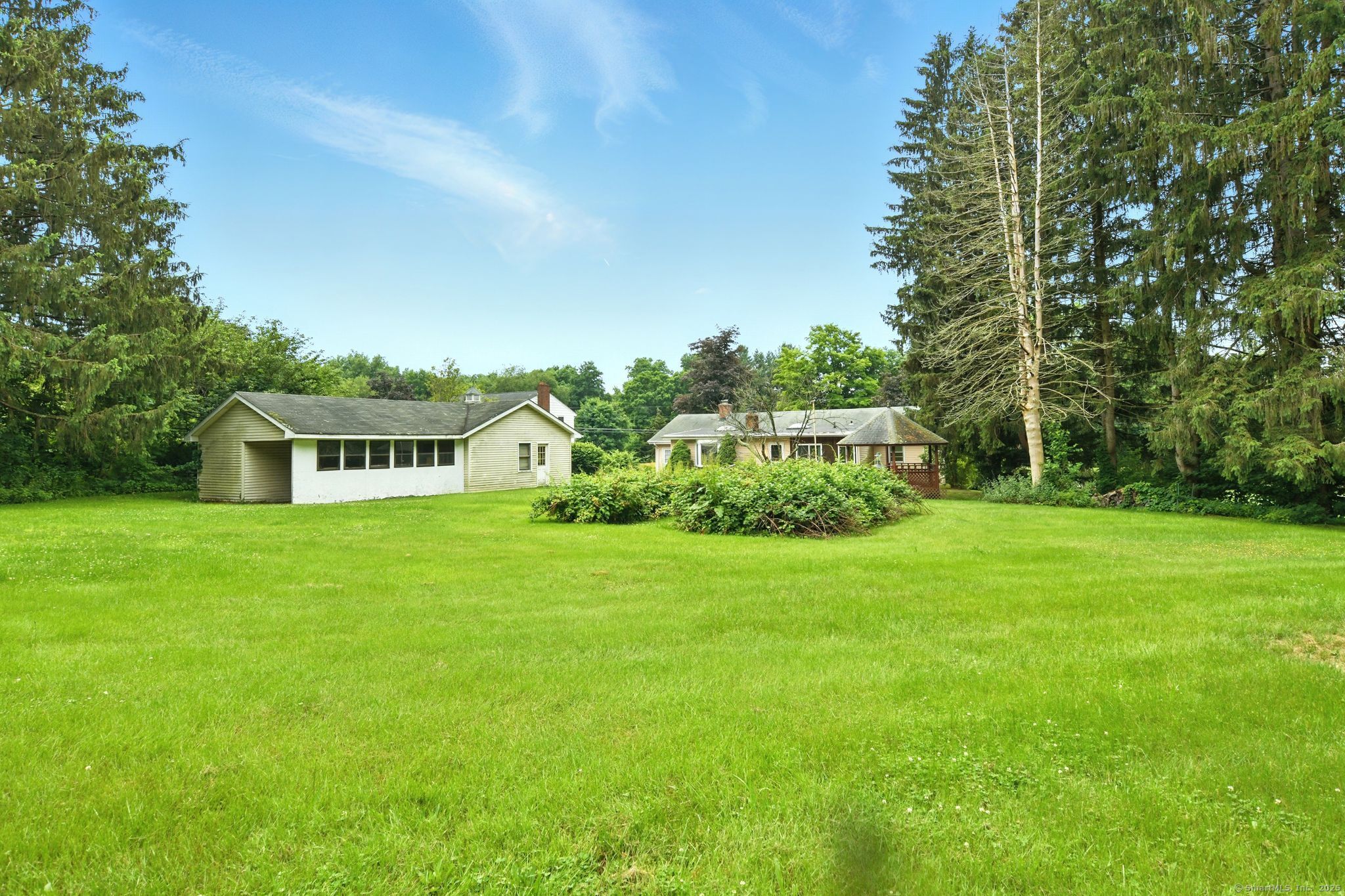 206 Center Road
