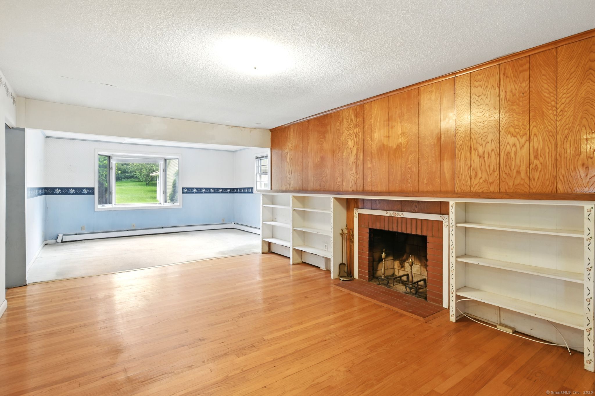 206 Center Road