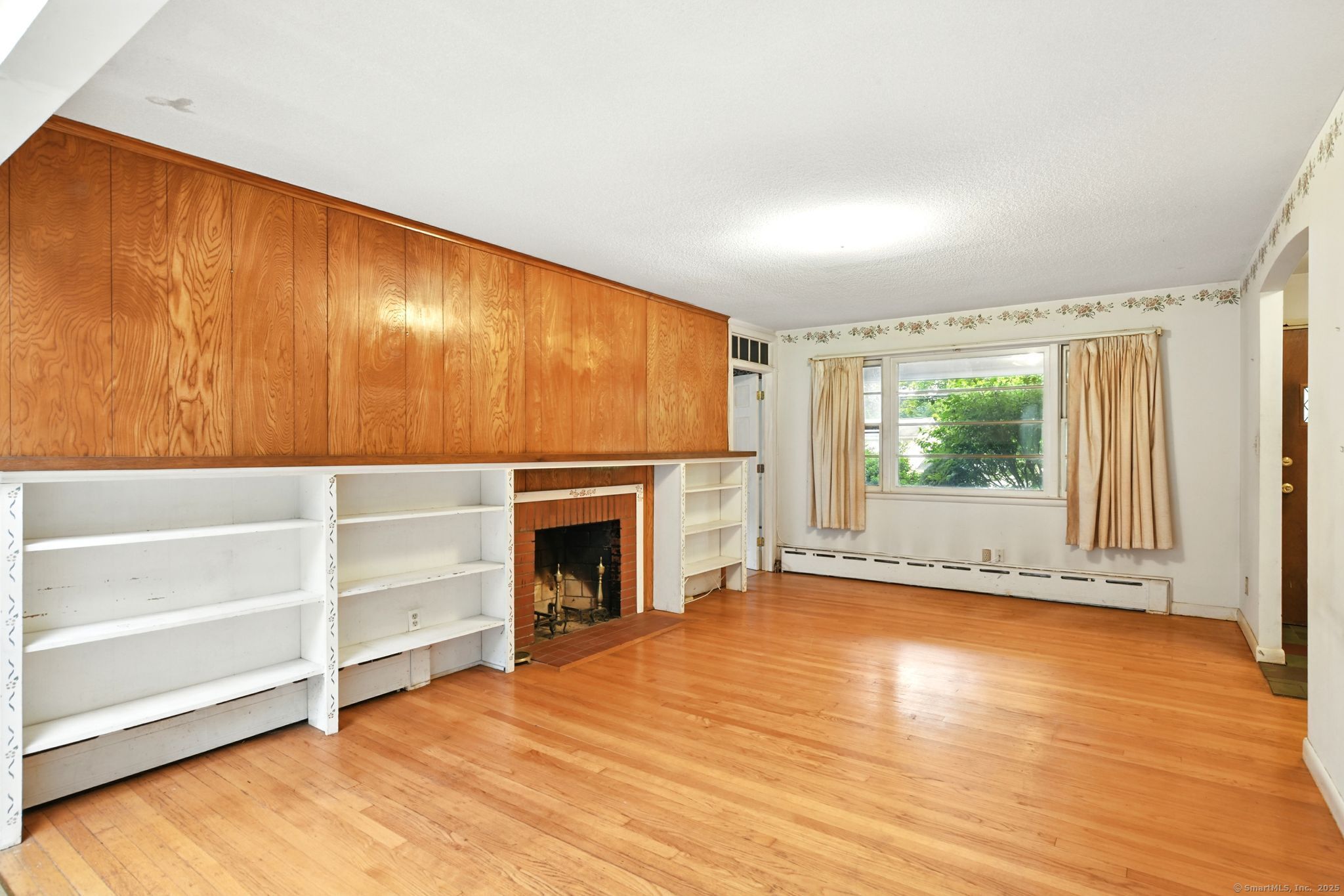 206 Center Road