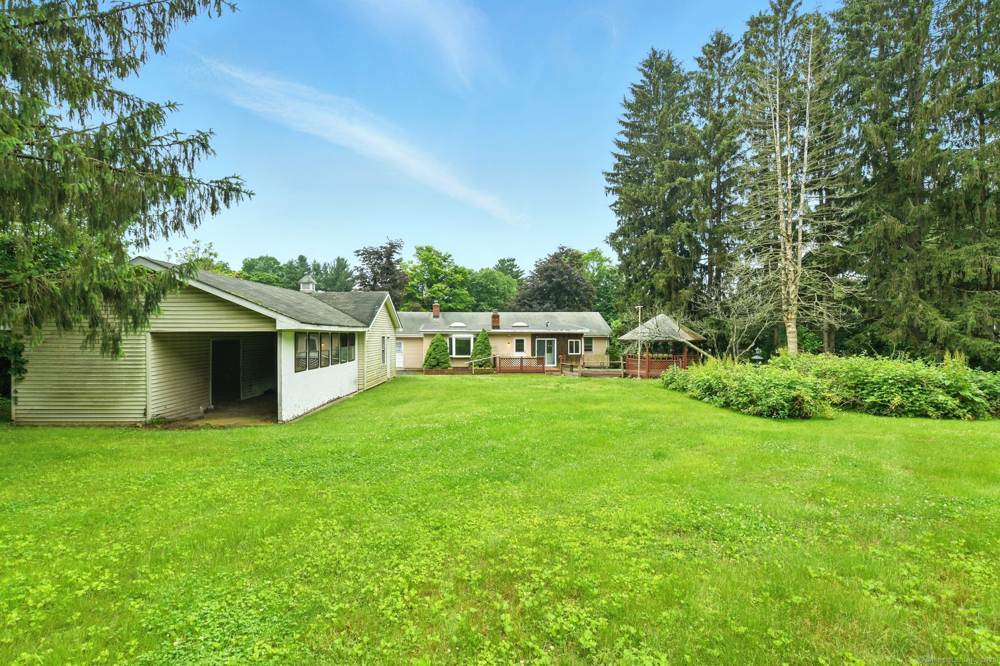 206 Center Road