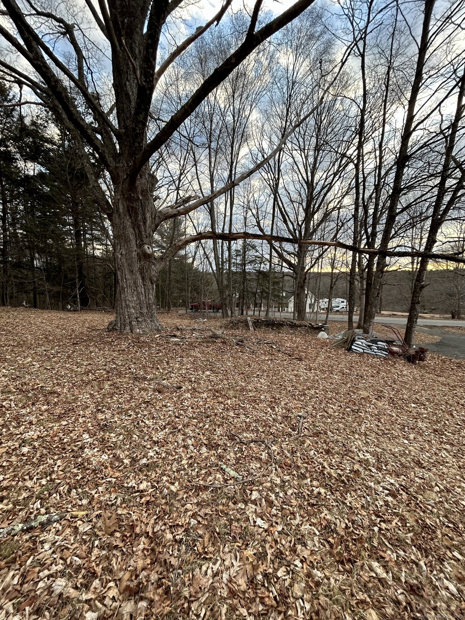 1639 North River Road