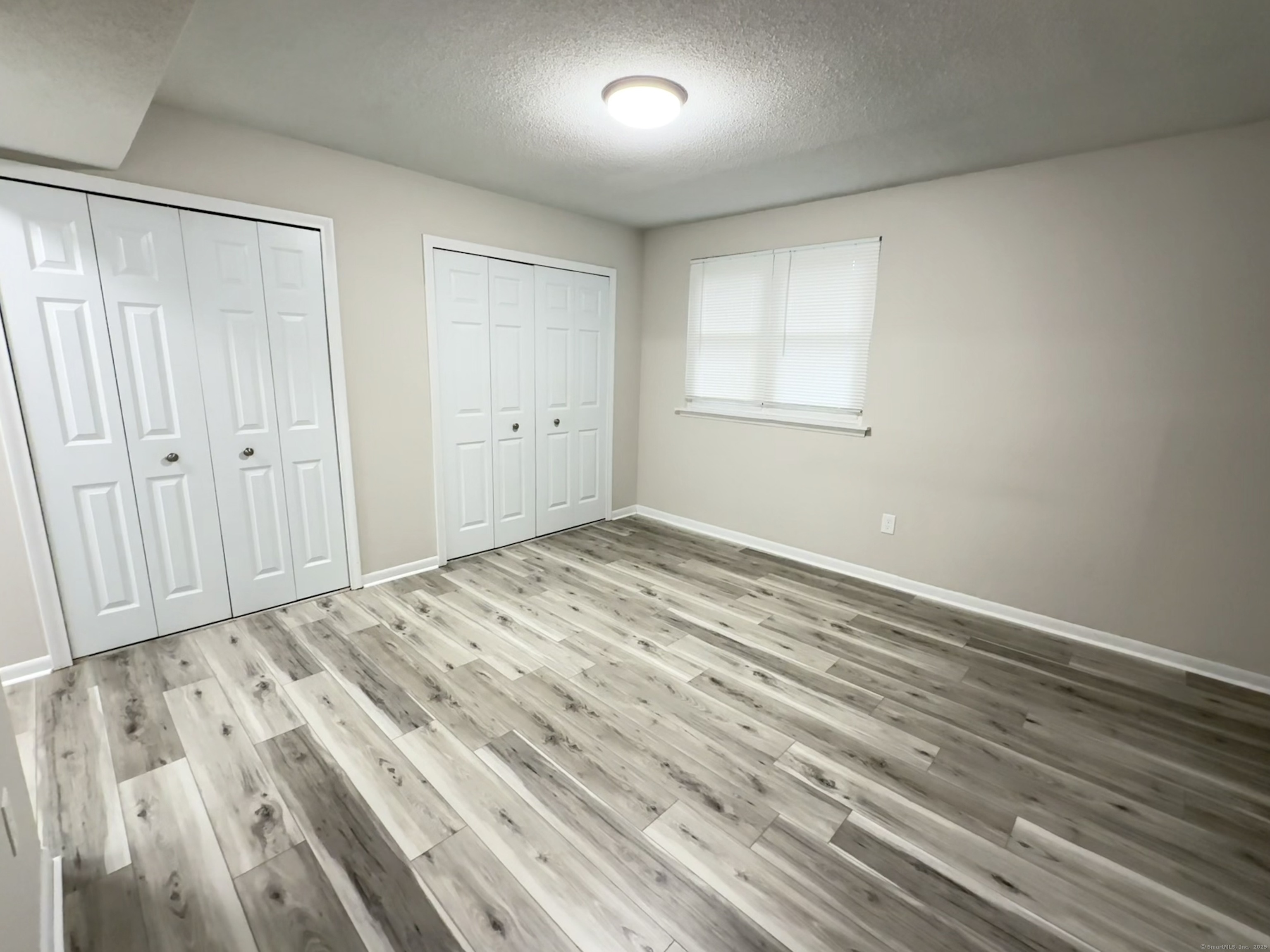 402 Twin Circle Drive 402