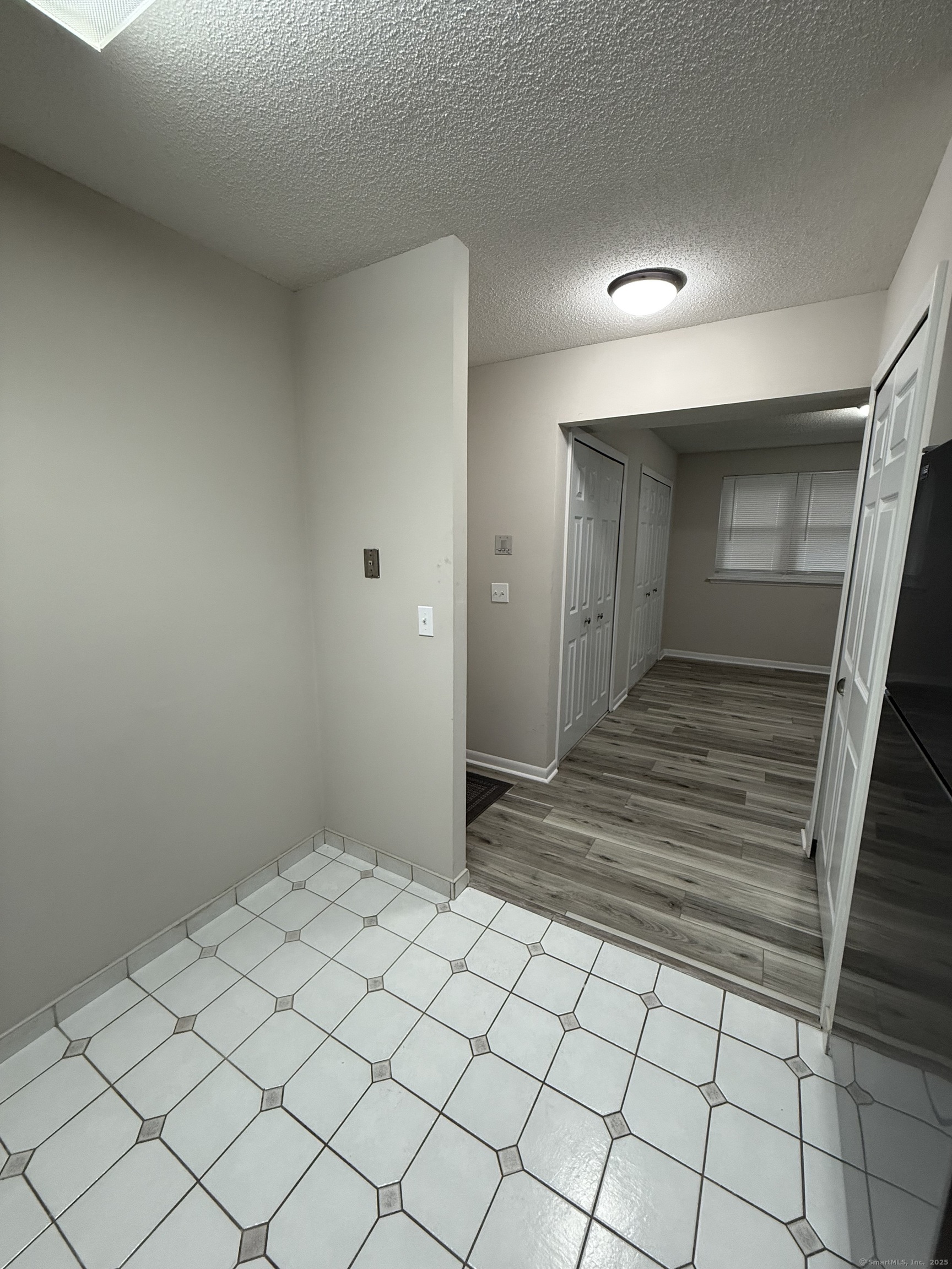 402 Twin Circle Drive 402
