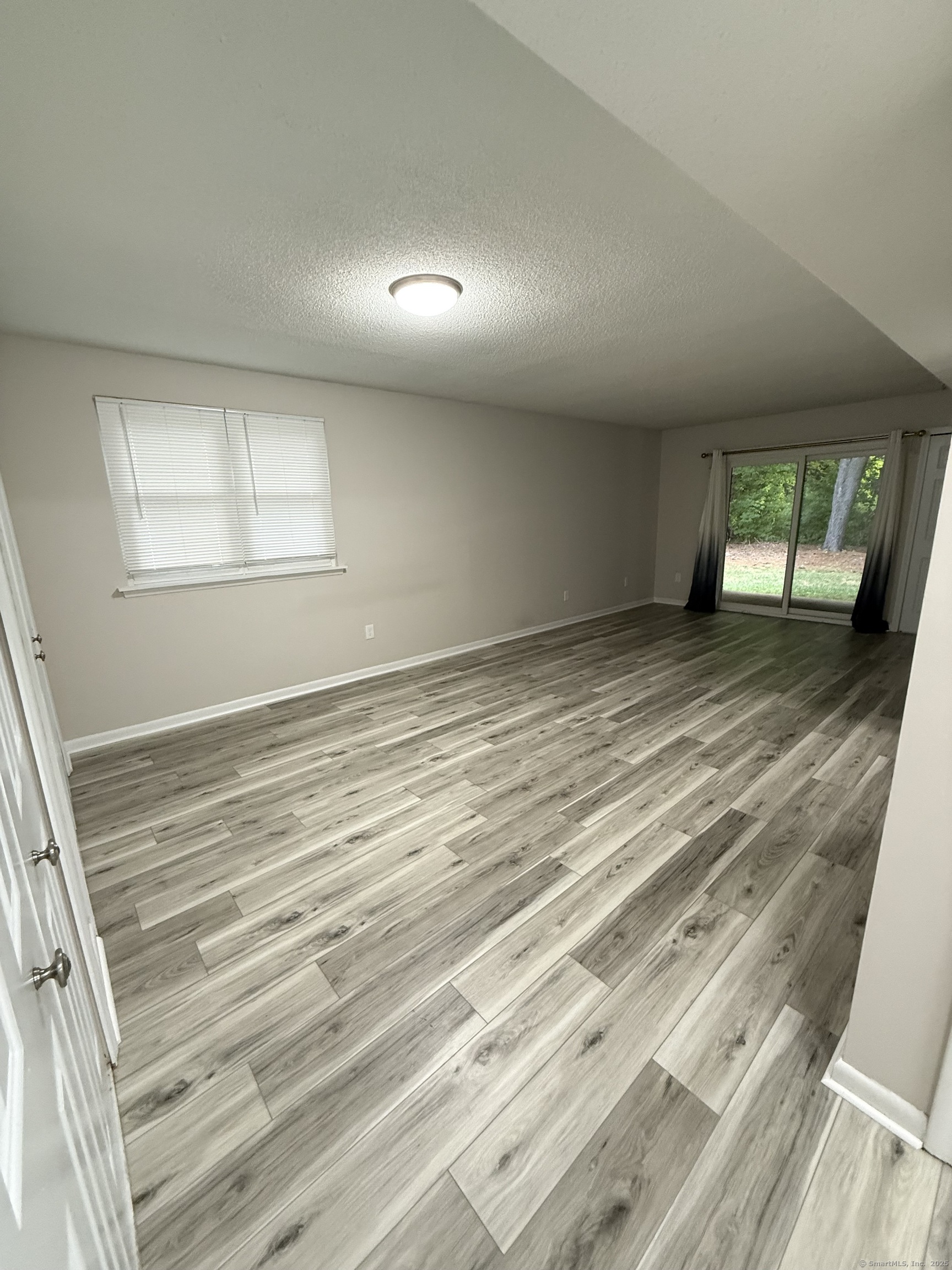 402 Twin Circle Drive 402