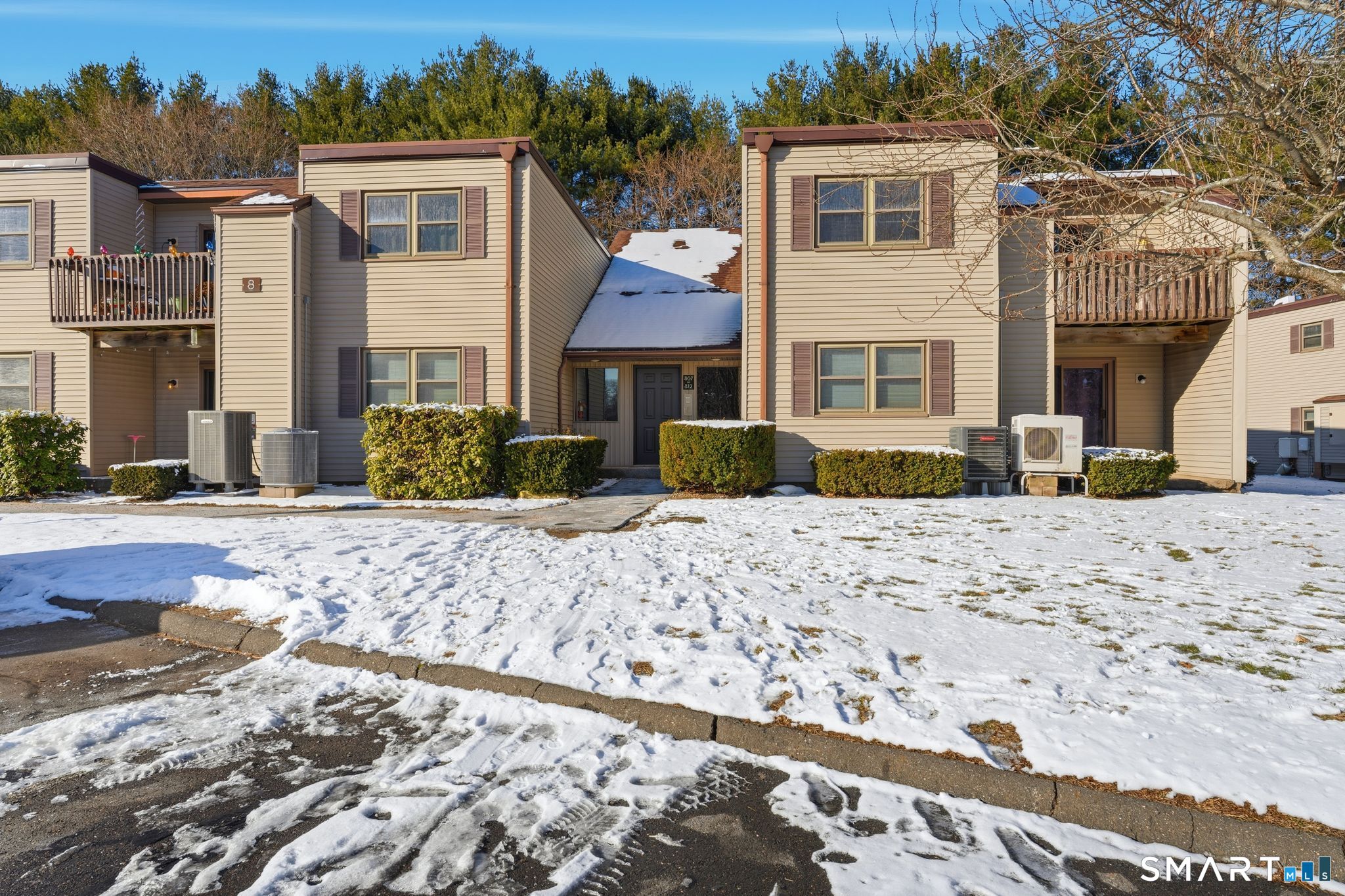 808 Twin Circle Drive 808