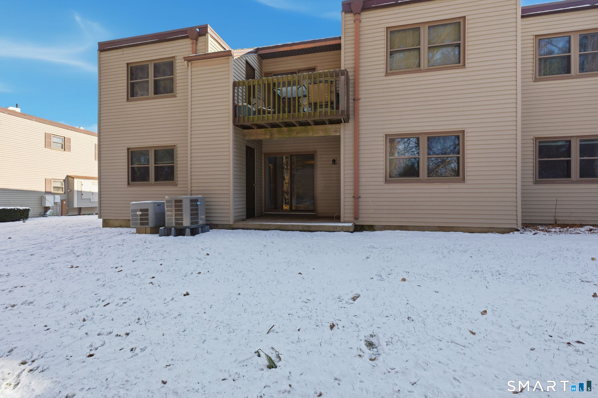 808 Twin Circle Drive 808