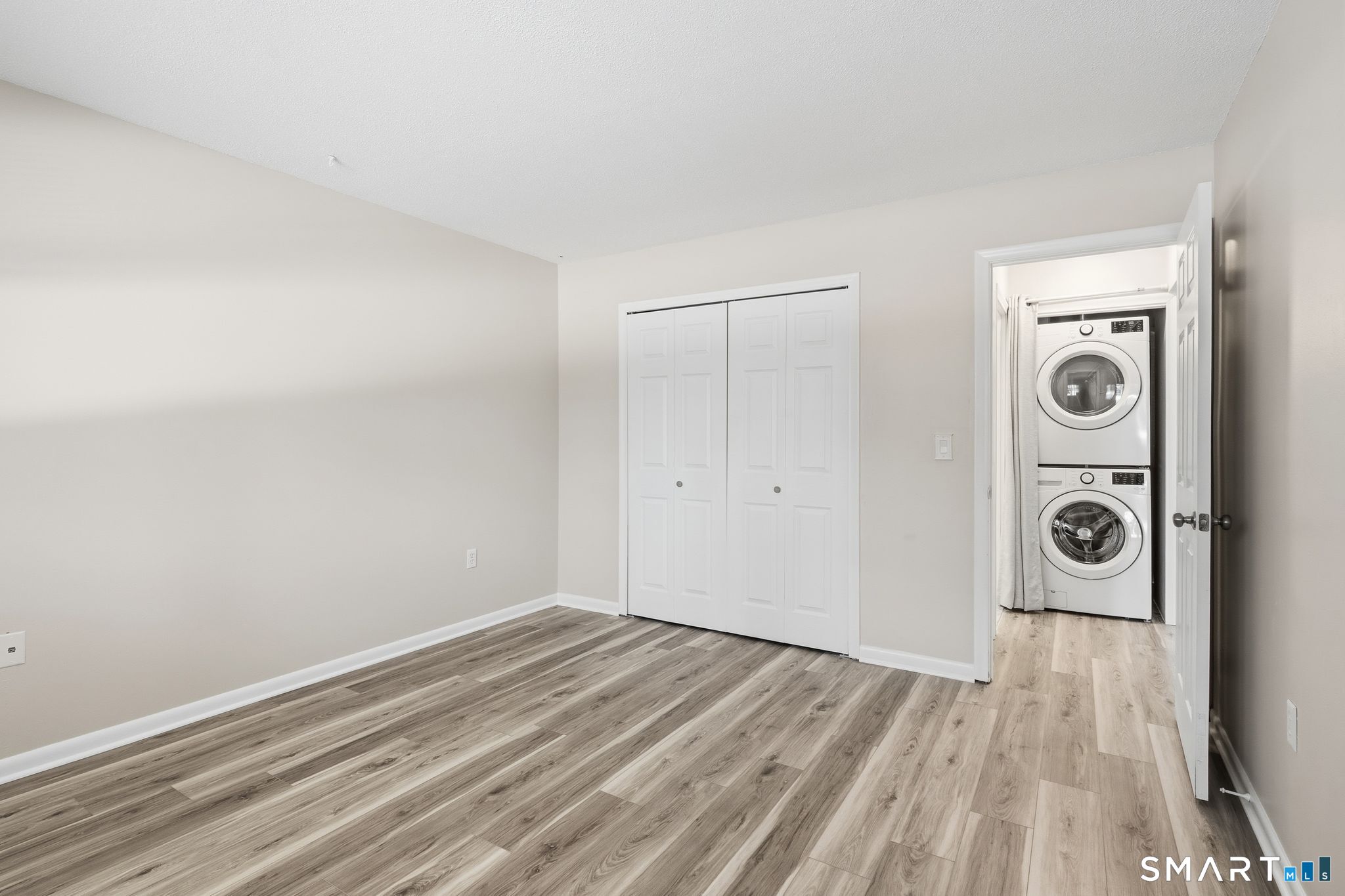 808 Twin Circle Drive 808