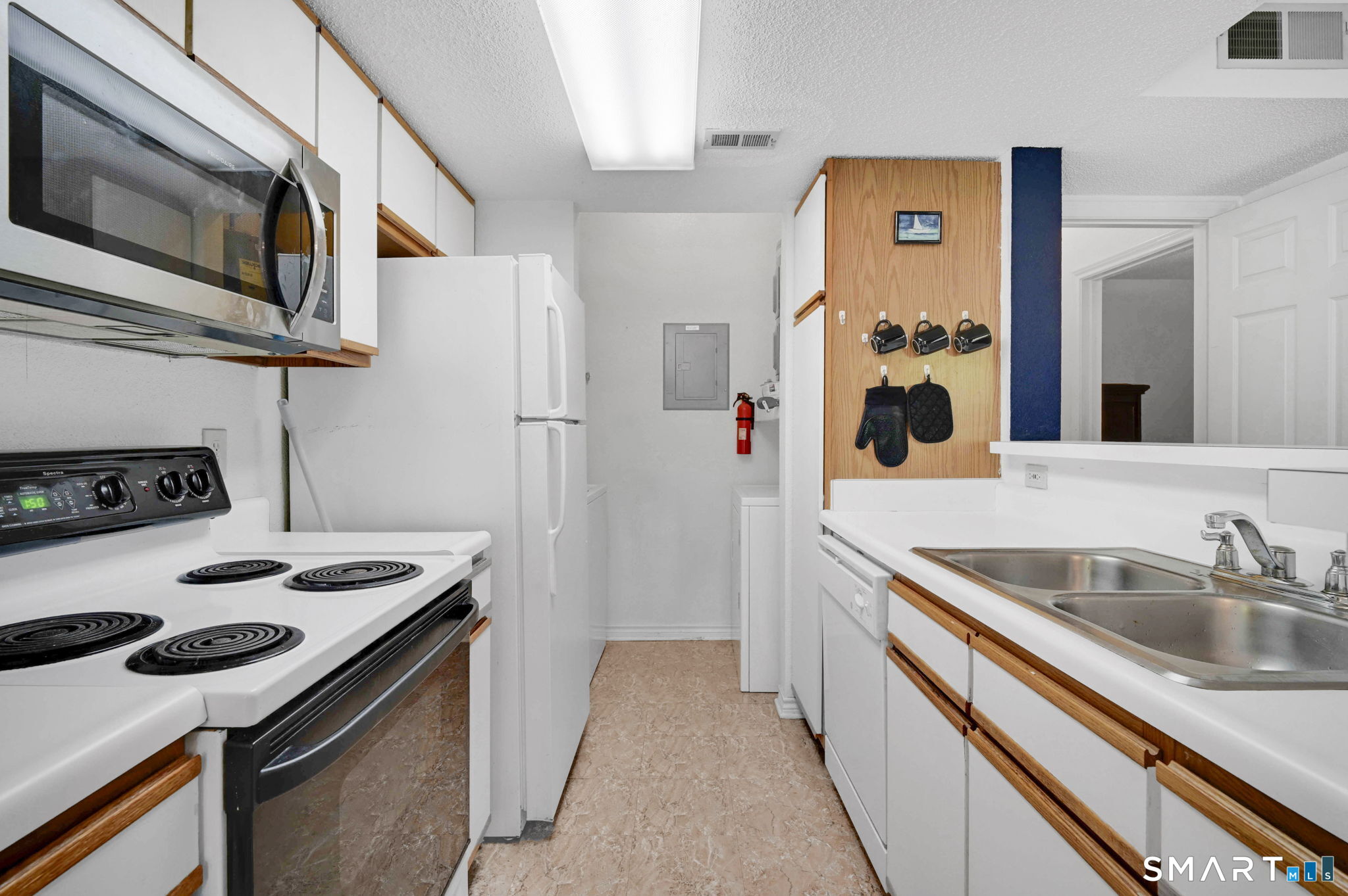 31 High Street Unit: 8104